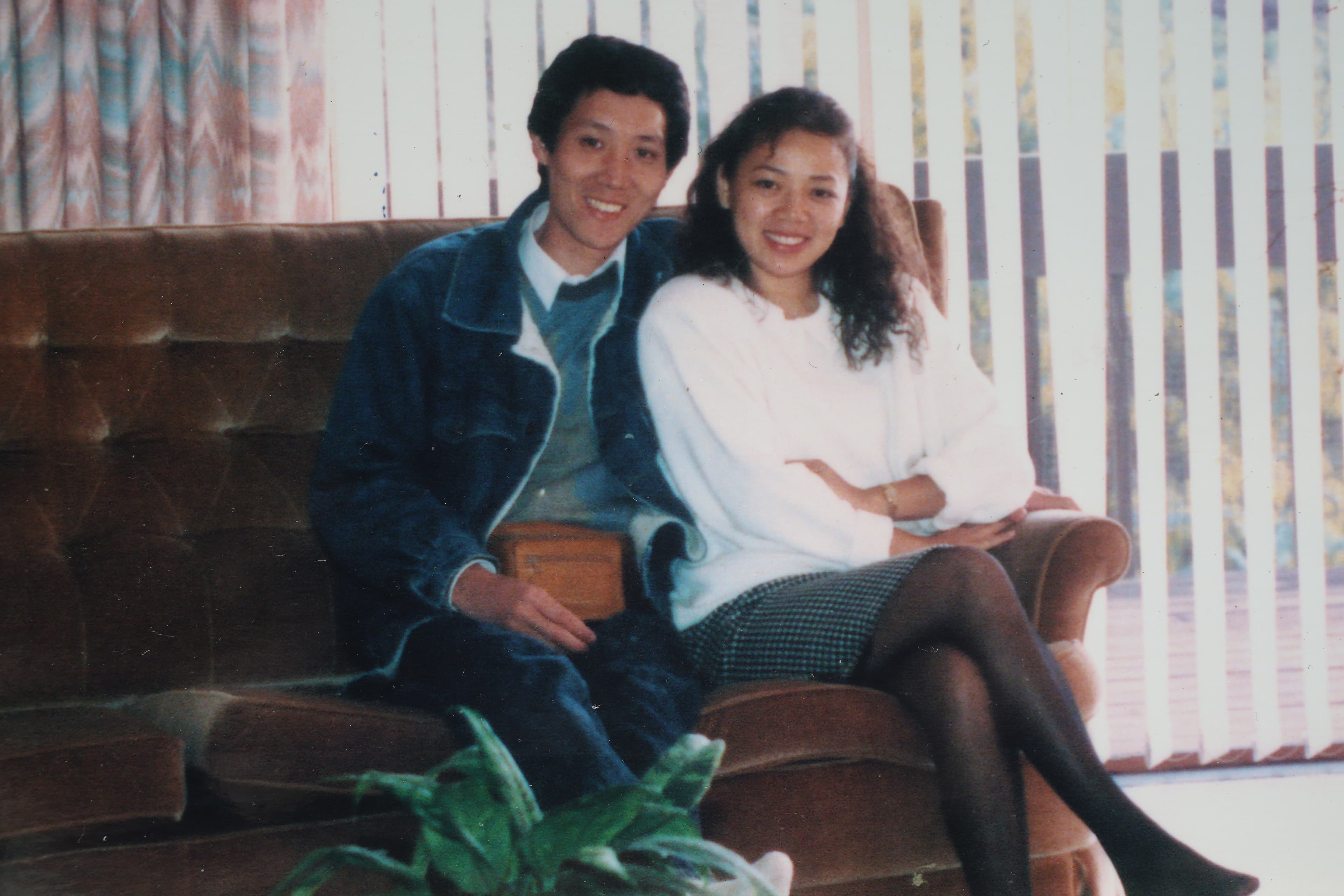 夫妻倆原本移民紐西蘭，因外遇事件，李小文帶著孩子回台灣，挽回丈夫與家。（銀箭提供）