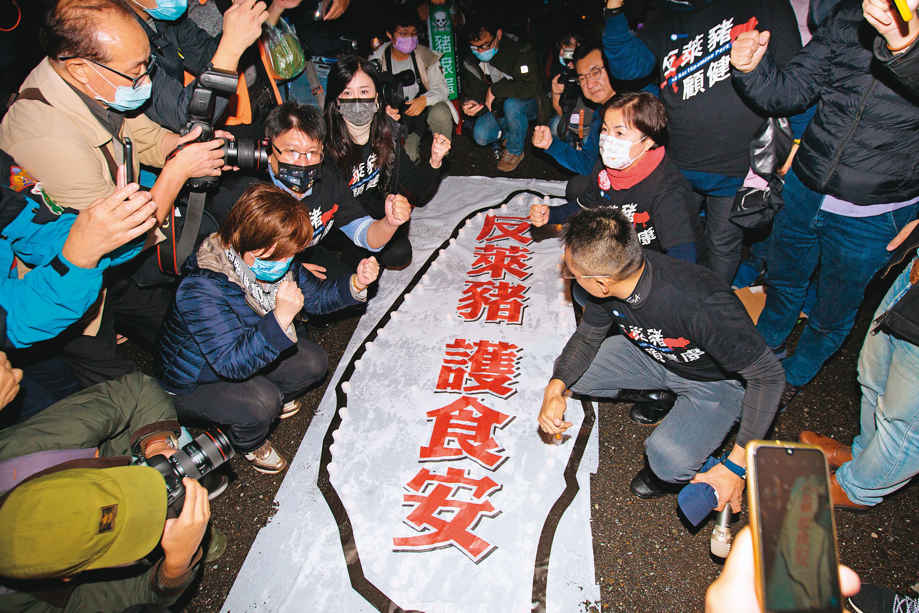 8月28日不僅有藻礁公投，還有國民黨推動的反萊豬、公投綁大選及民間人士所提以核養綠等公投案，讓綠營謹慎戒備。