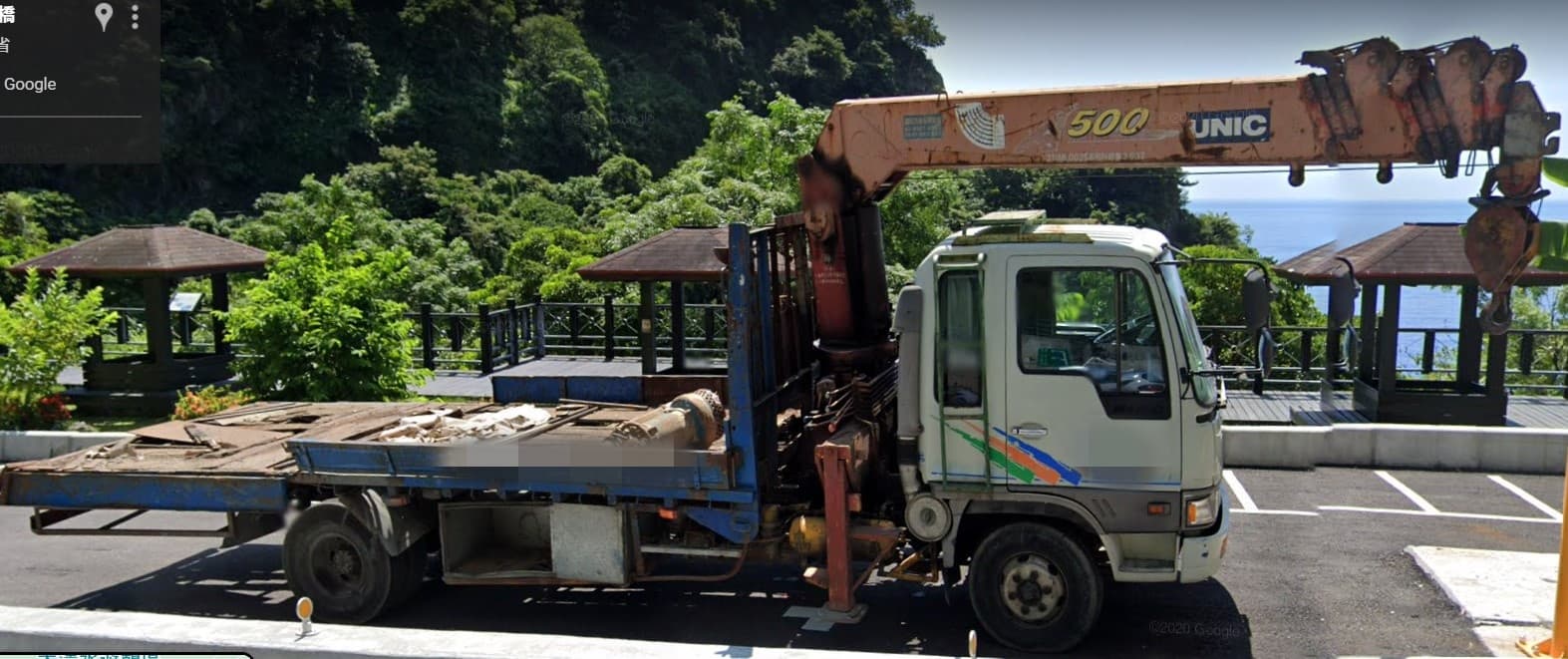Google地圖上有疑似肇事工程車出事前的完整模樣。（翻攝自Google地圖）