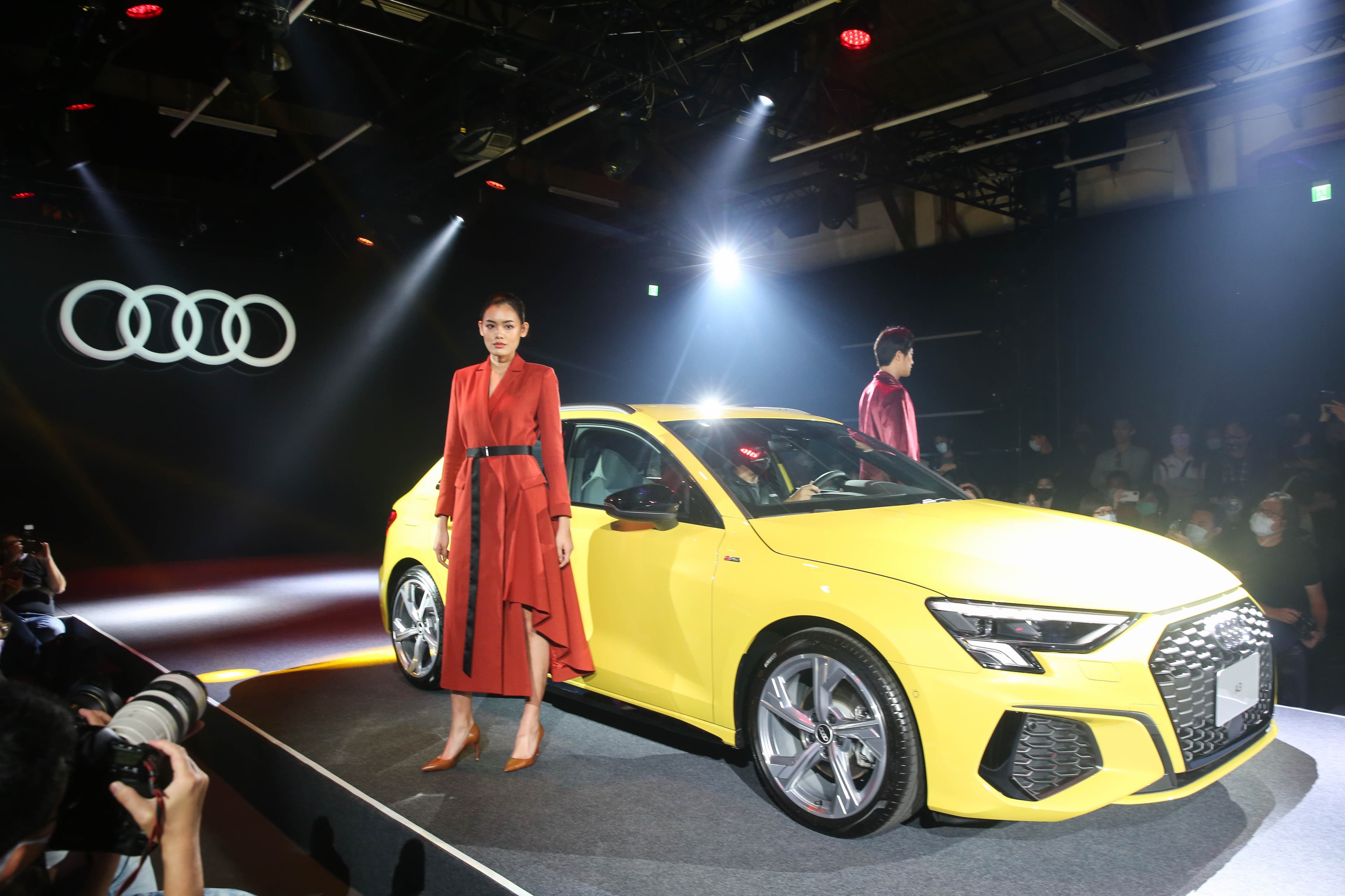 德系Audi今年在台推出138萬元的小型掀背車A3 Sportback,與日系同級車種較勁意味十足。