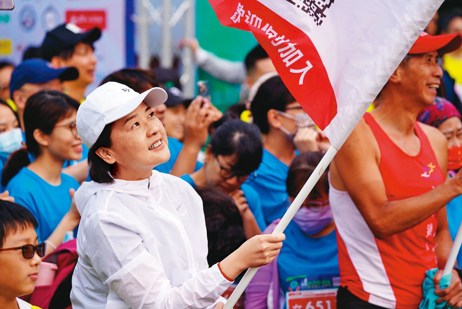 被點名是柯文哲接班人的黃珊珊（圖）近日勤跑基層，連垃圾車廣播她都獻聲搶曝光。（翻攝黃珊珊臉書）