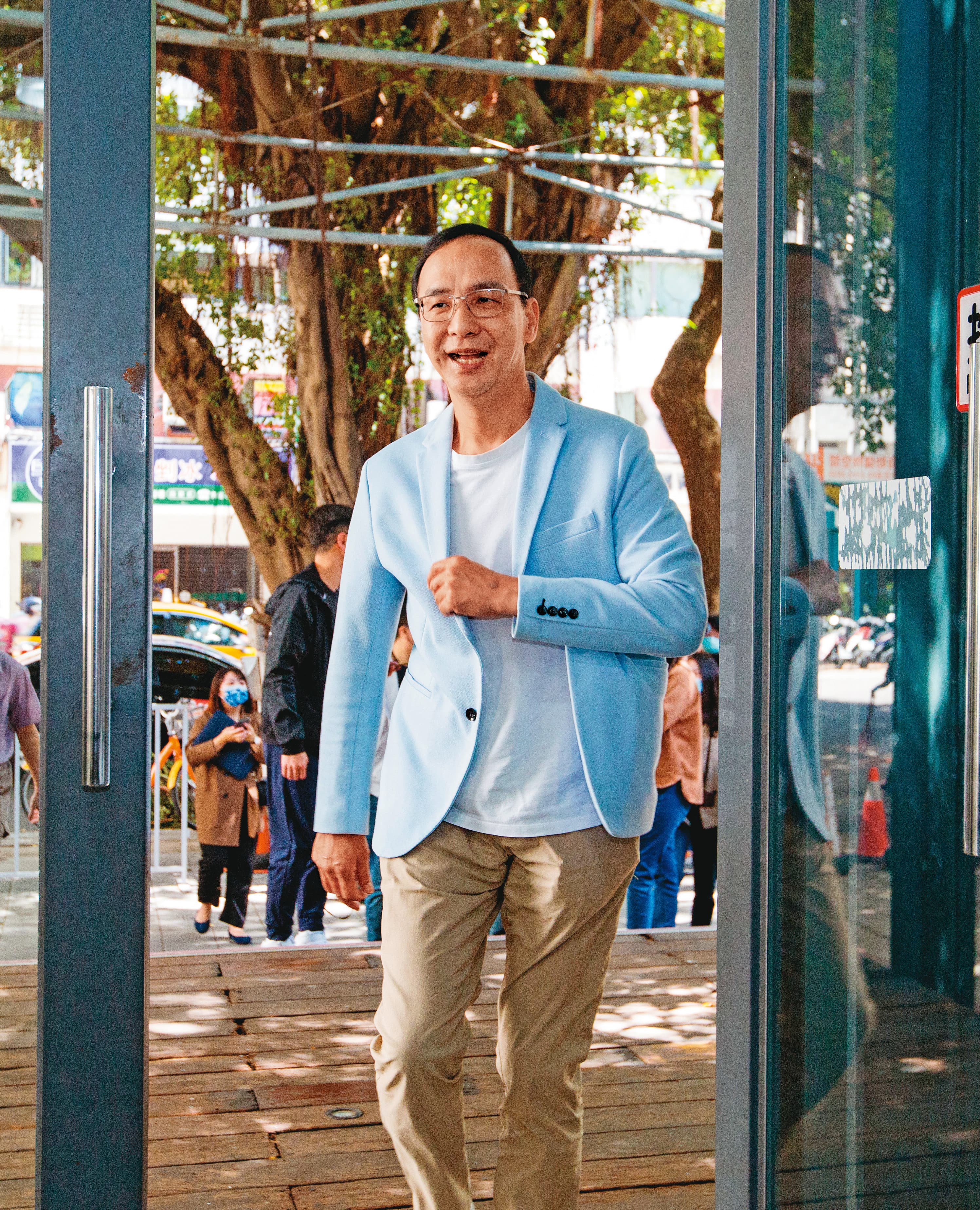挺韓人士認為，即便韓國瑜尚未表態是否參選黨魁，他在黨內的聲量仍高於朱立倫（圖）等人。