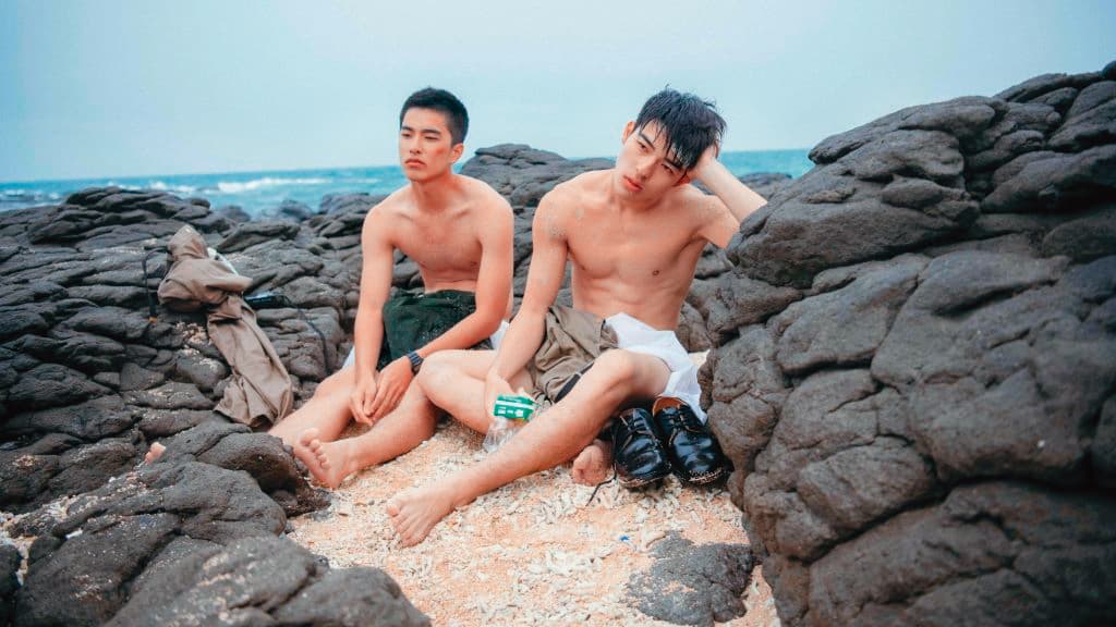 曾敬驊（左）、陳昊森湊對演出男男之戀，片中裸肉成為一大看點。（資料照）