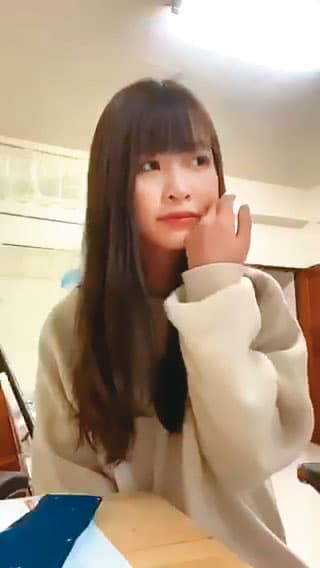 莊凌芸在生前最後的自拍影片中，向親友、粉絲道別。（莊母提供）