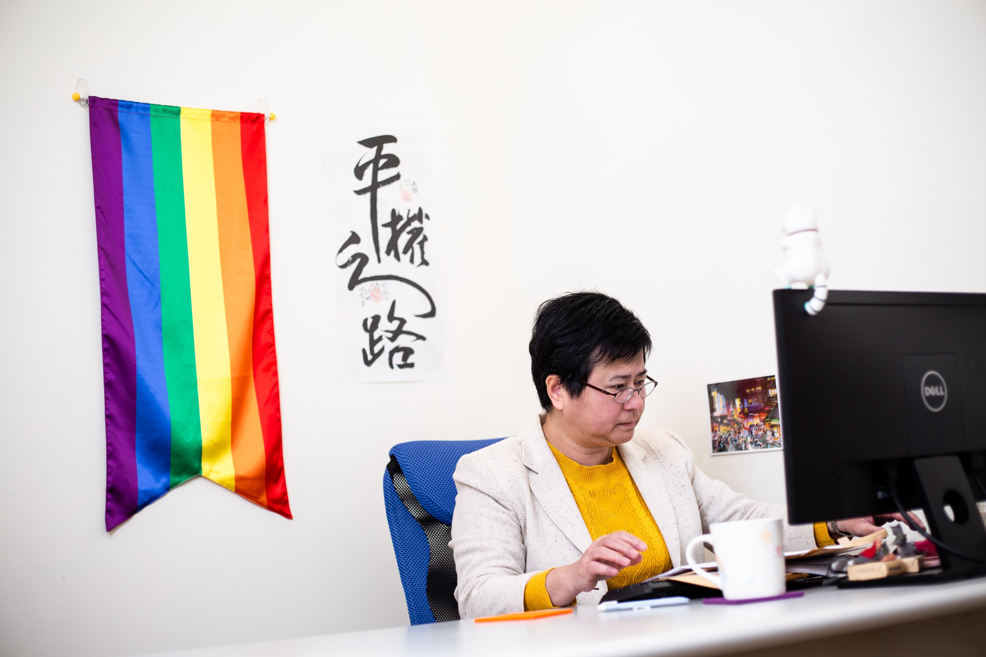 伴侶盟律師許秀雯認為，政府不該放任內政部，用違法函釋限制人民婚姻自由。