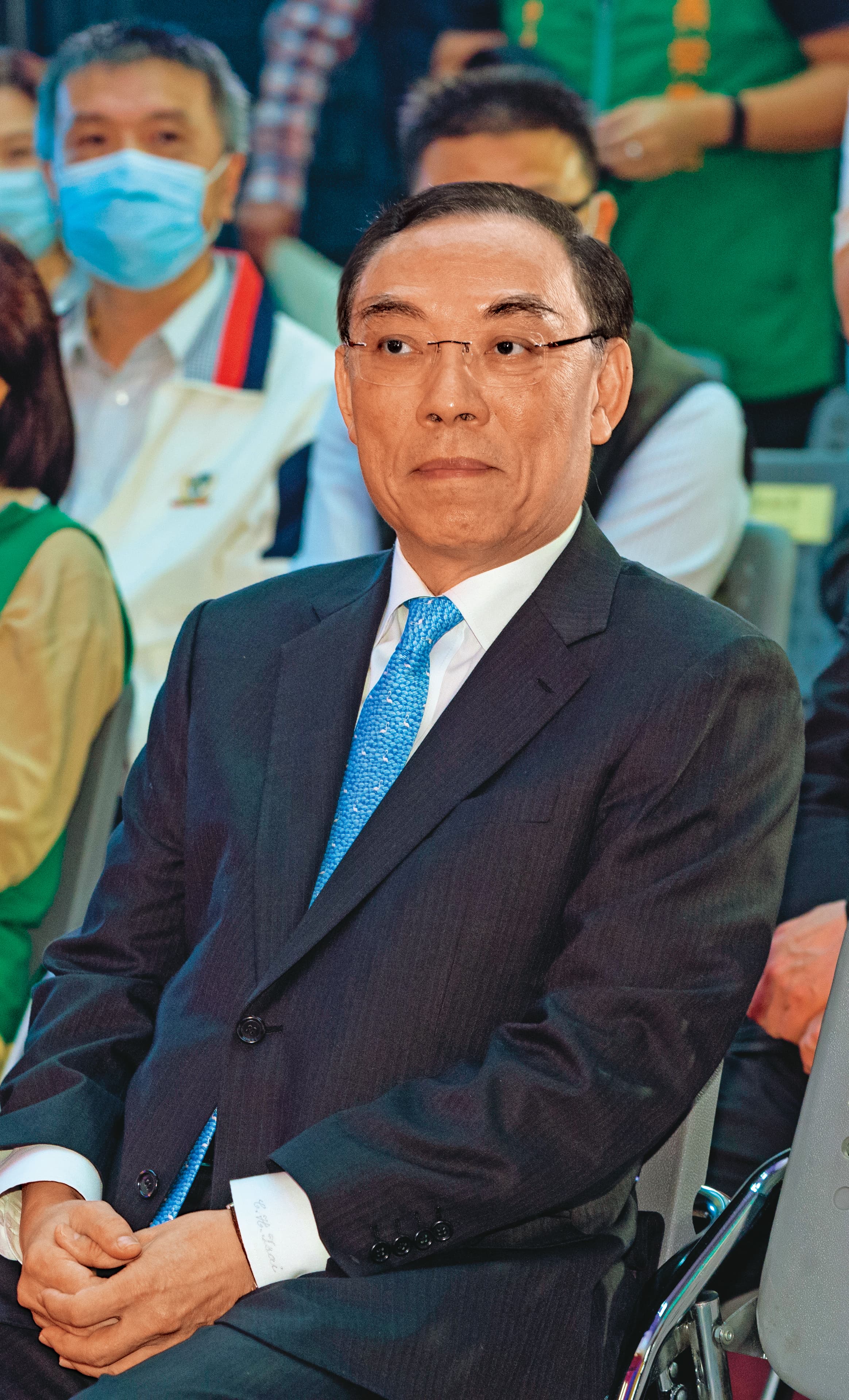 法務部長蔡清祥要求檢警合作掃黑及斬斷黑幫金脈，鎖定幫派、槍枝、毒品、金融詐騙及綠能蟑螂5大目標下手。