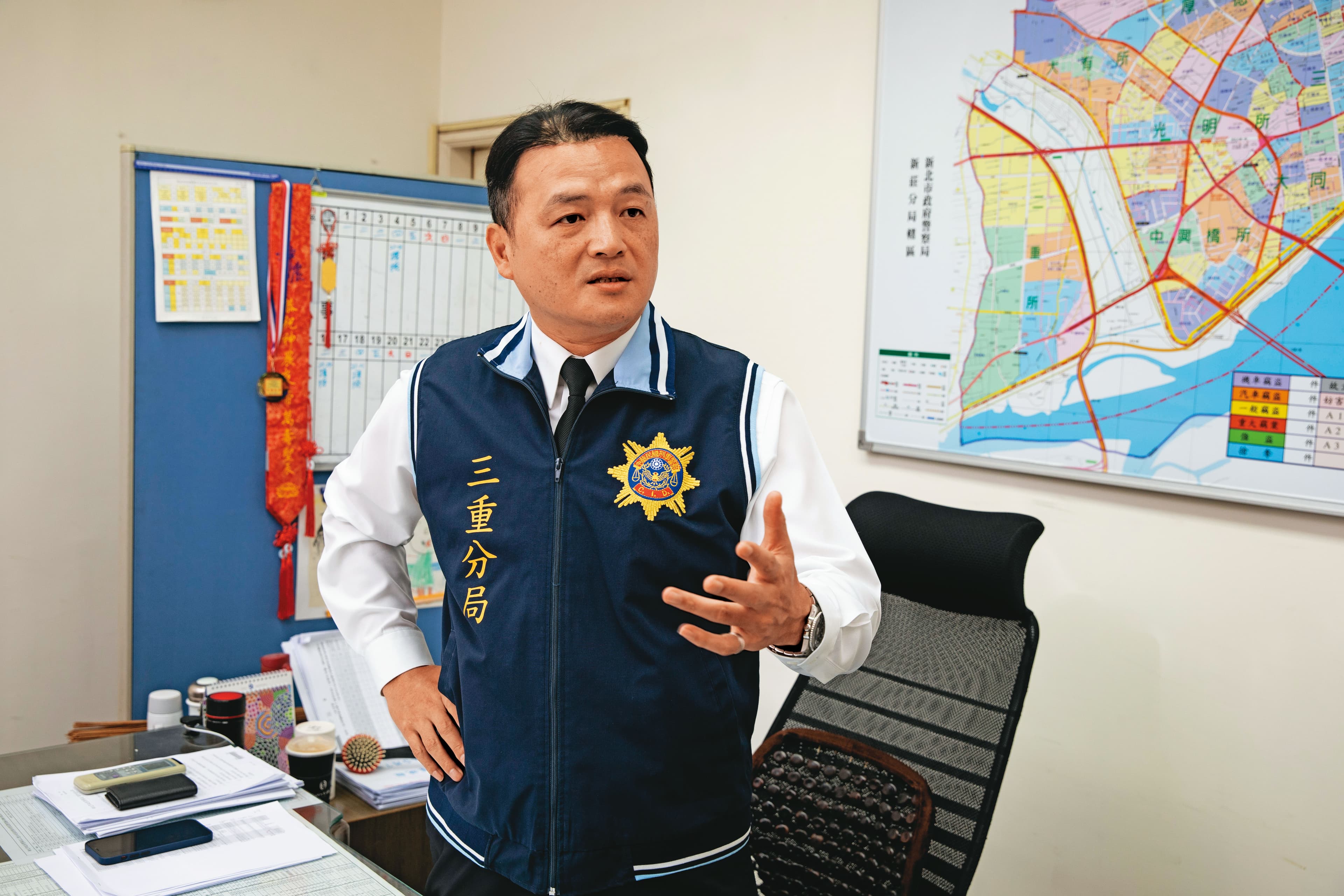 當年承辦命案的警官鄭偉豪回想辦案經過，仍印象深刻。