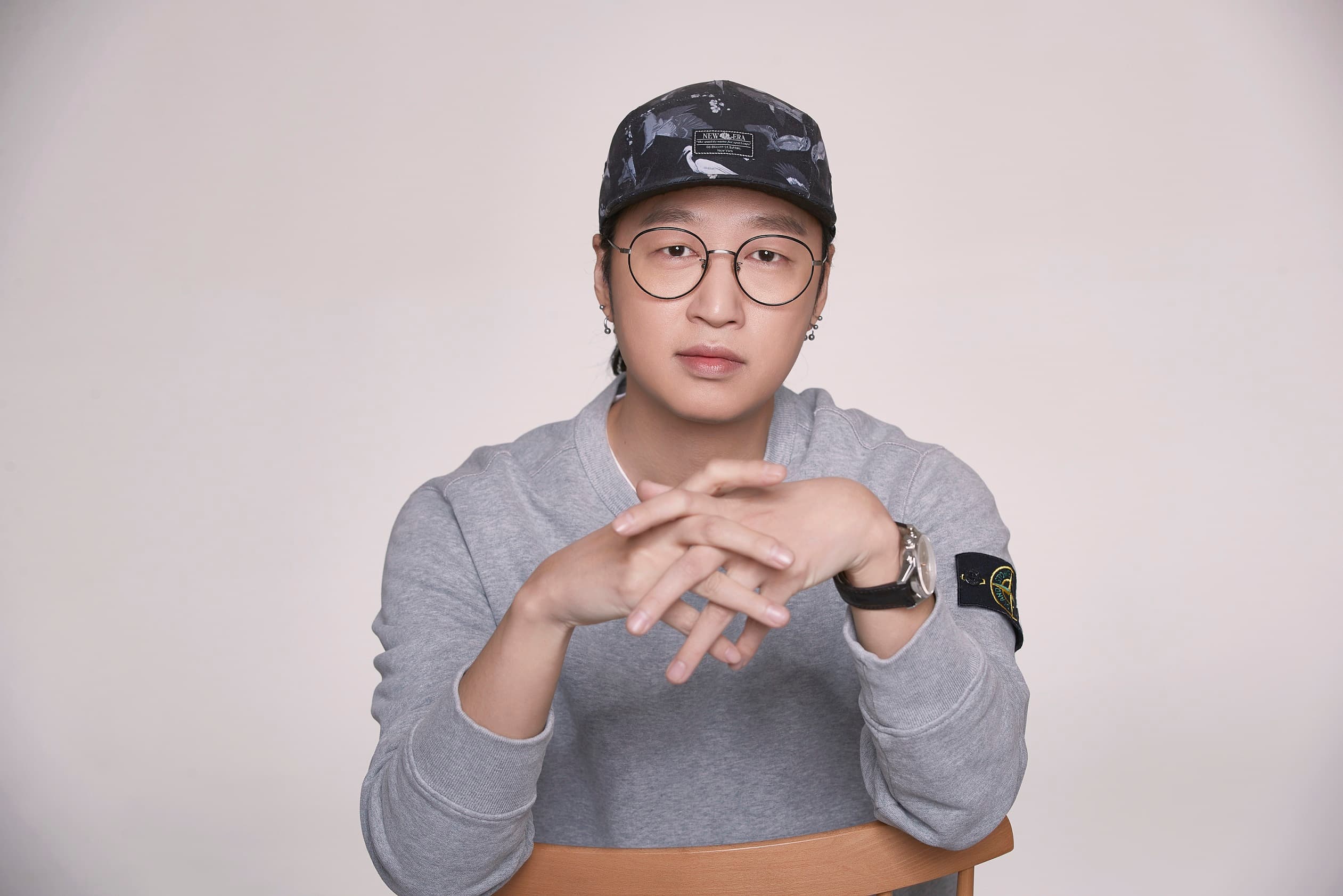 漫畫家HUN入行20多年，前後有多部作品都被翻拍成戲劇。（Kakao Entertainment提供）