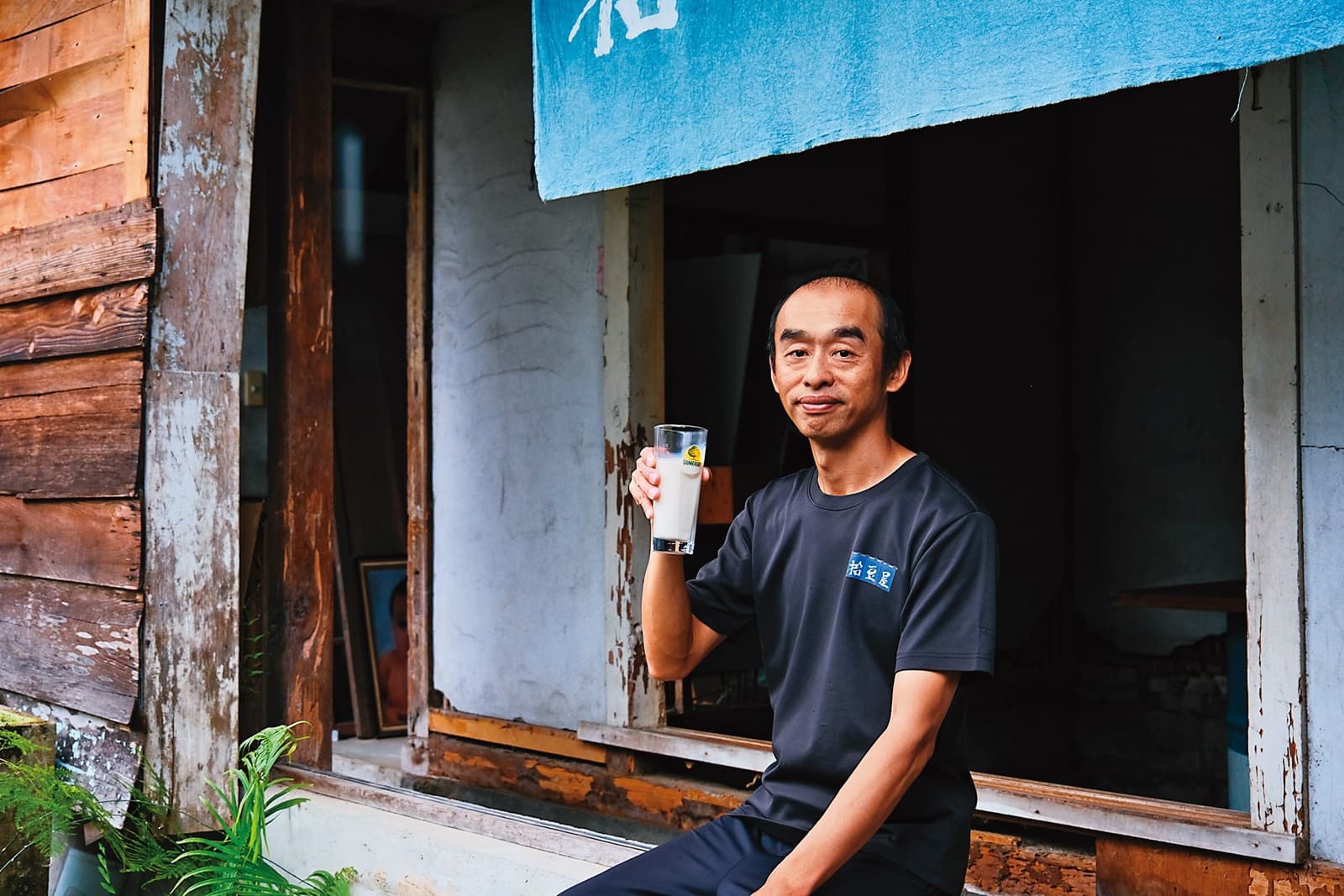 返鄉務農的鄭仁壽，以推廣概念開設「拾豆屋」。