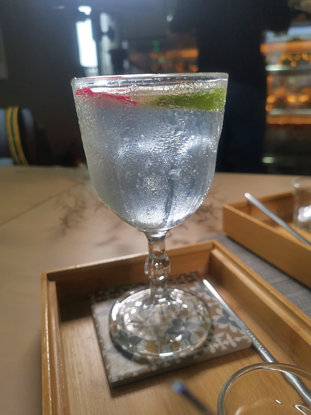 「柑仔店的紅標米酒特調」結合紅標米酒淡淡酒味，微醺。（130元／杯）