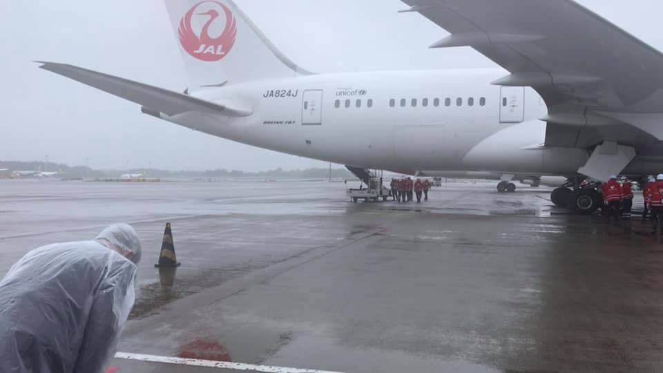 日本政府今天伸出援手，捐贈124萬劑AZ疫苗助台，駐日代表謝長廷功不可沒。（翻攝自謝長廷臉書）