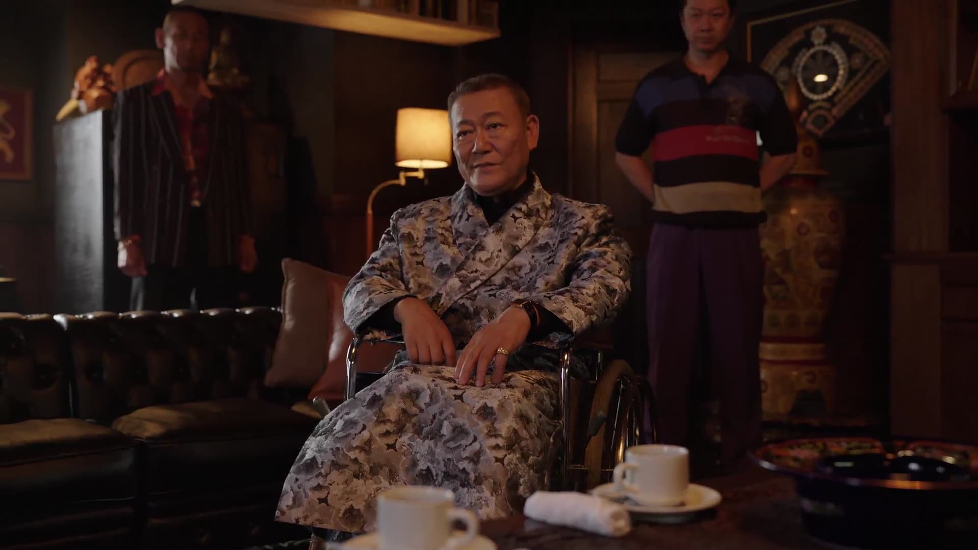 國村隼飾演的黑幫老大在兩季的故事發展中扮演重要角色。（Netflix提供）