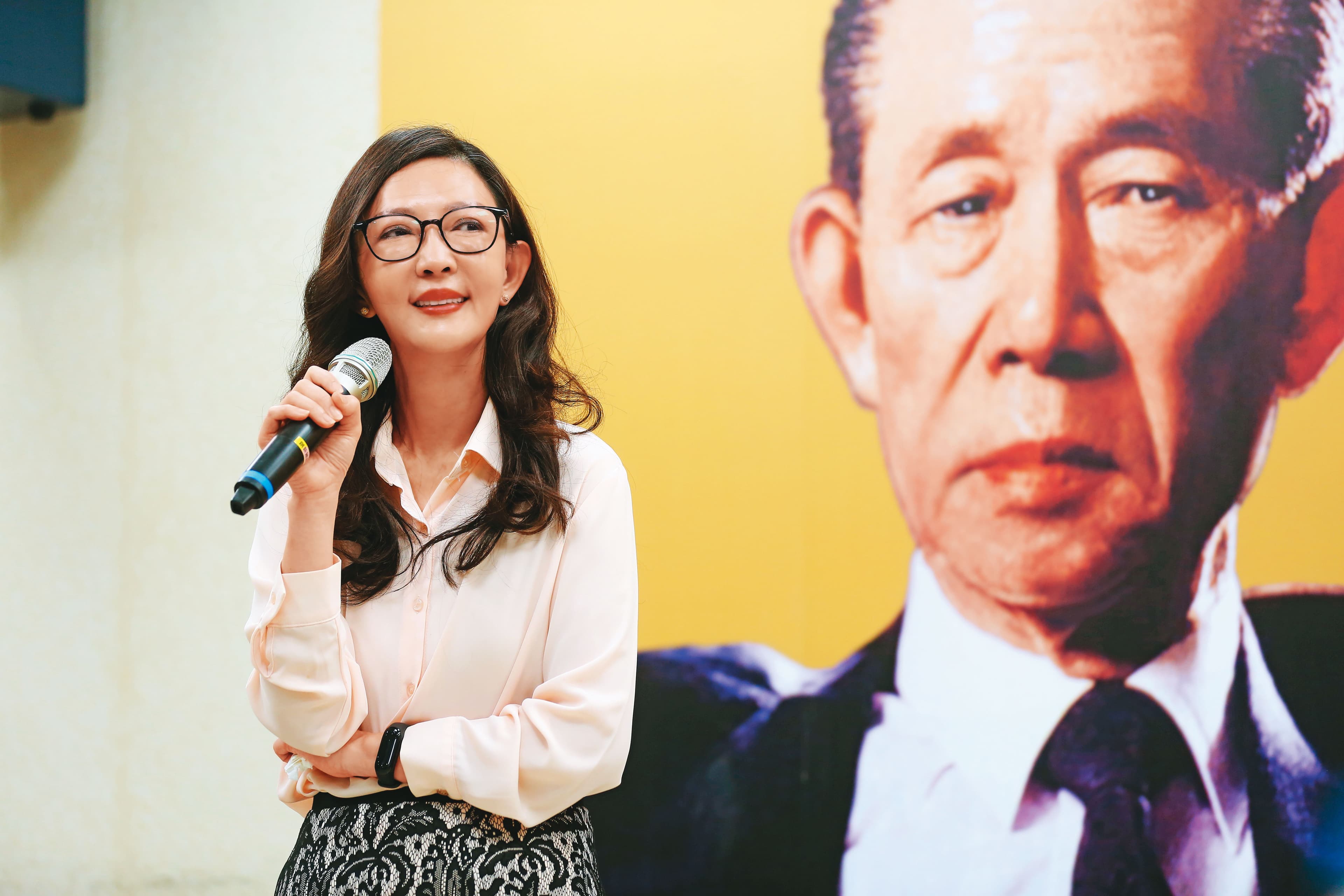 王瑞瑜曾對外分享，台塑生醫是因為王永慶而跨入美容保養事業。