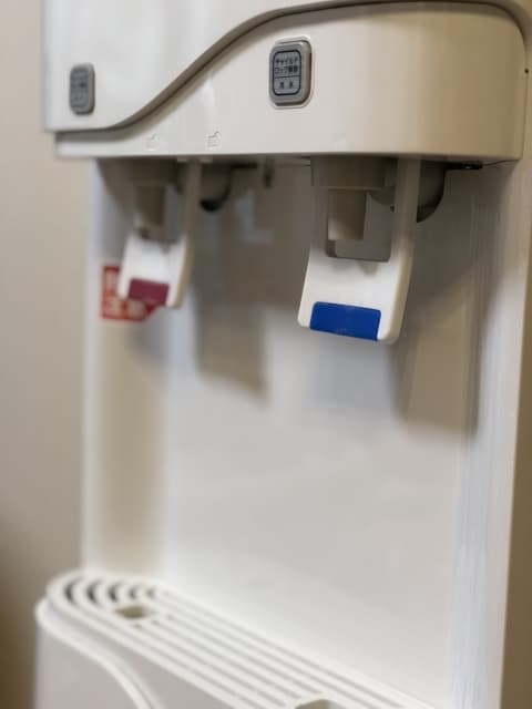 飲水機可能是隱藏的「吃電怪獸」。（示意圖，photoAC）