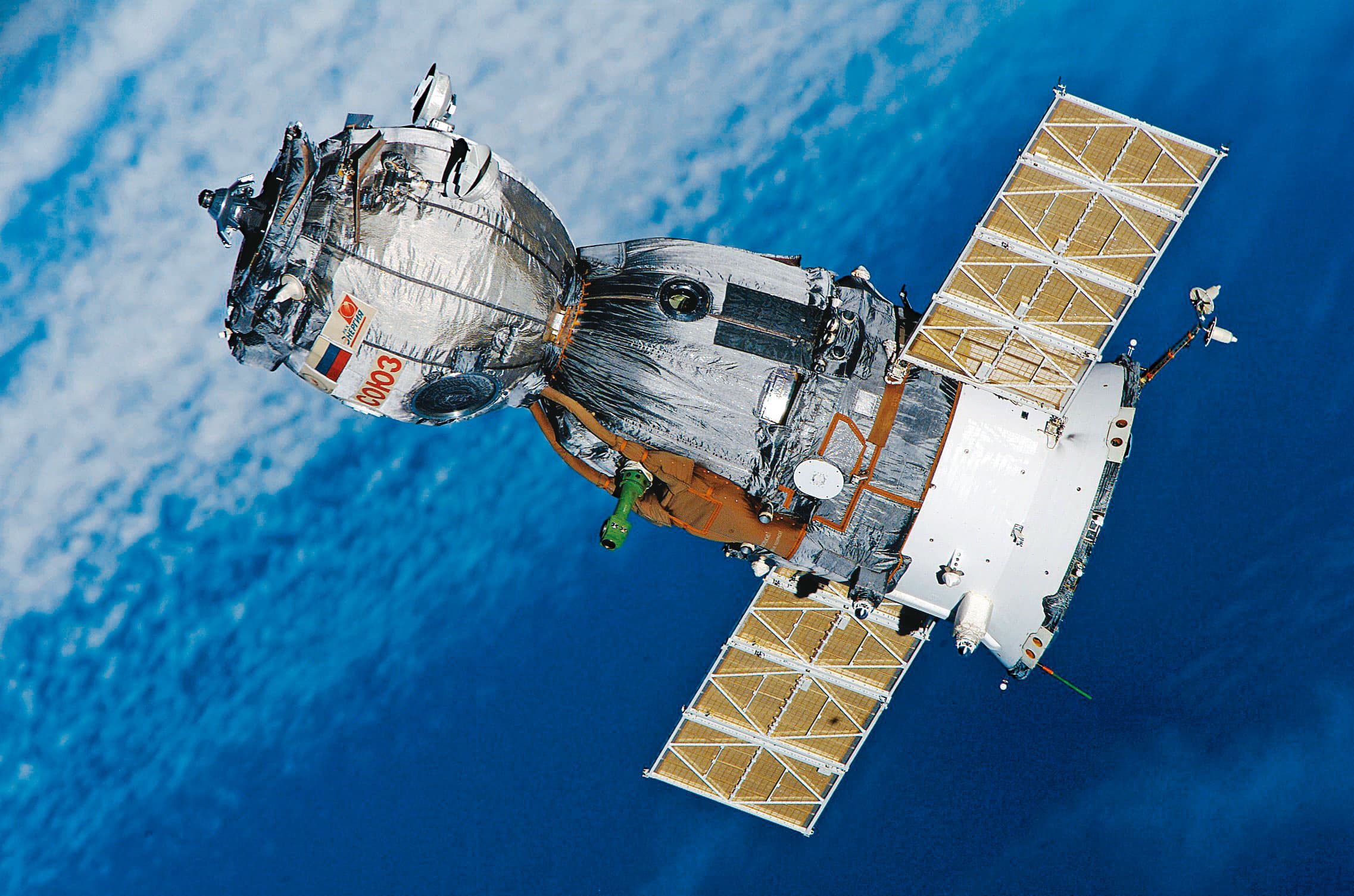 SpaceX在2015年推出星鏈（Starlink）計畫，預計發射近1.2萬顆低軌衛星，提供覆蓋全球的網路服務。（Pixabay）