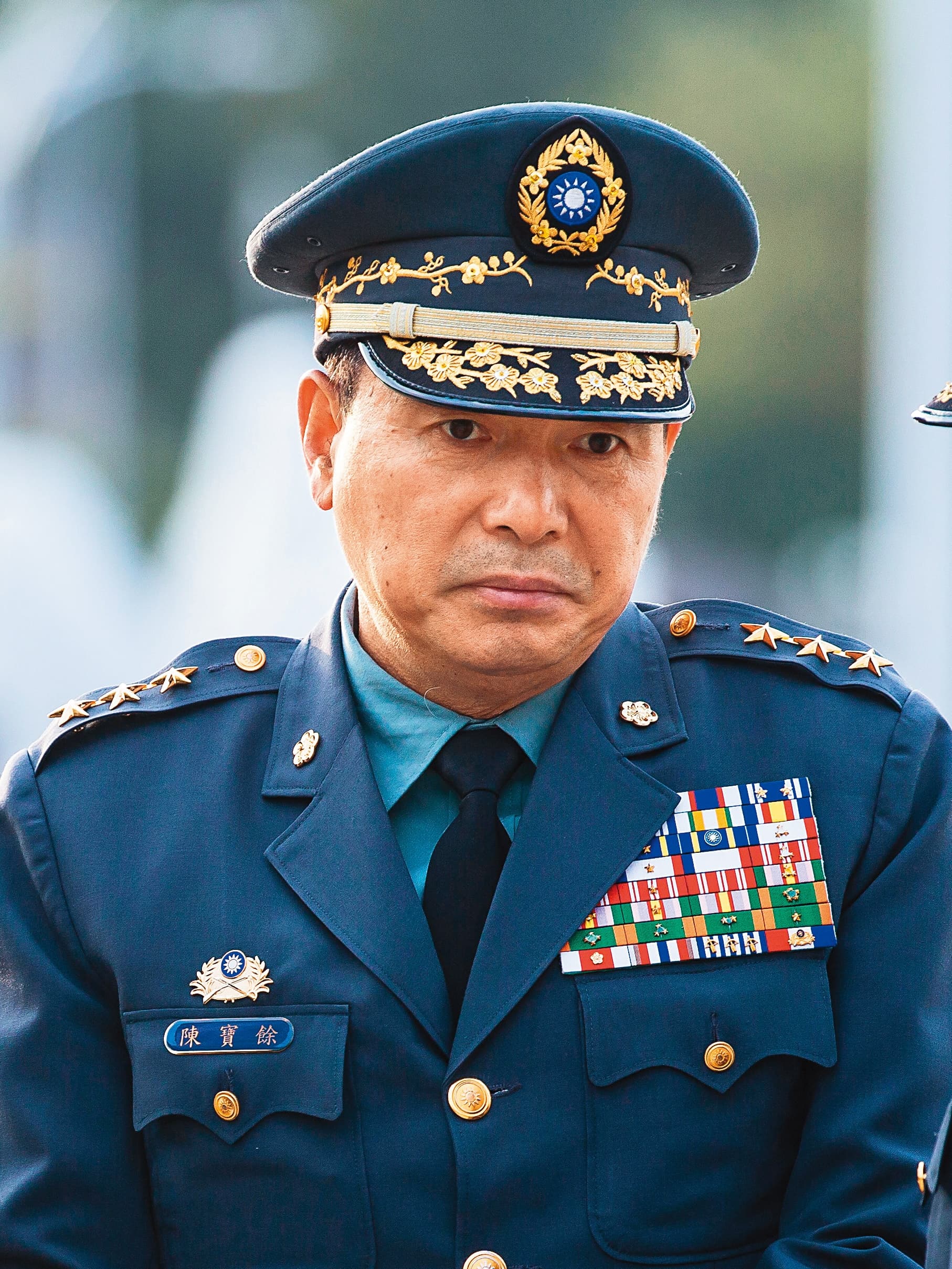 參謀總長由陸軍司令陳寶餘上將出任，令外界大感意外。