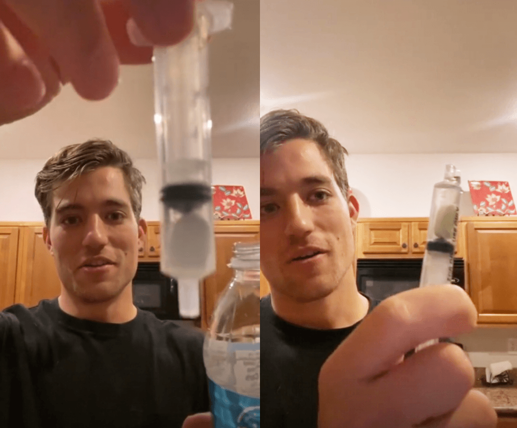 影片中特別提醒吸水前要將推桿壓緊藥丸，吸水後要將針筒中的多餘空氣推出。