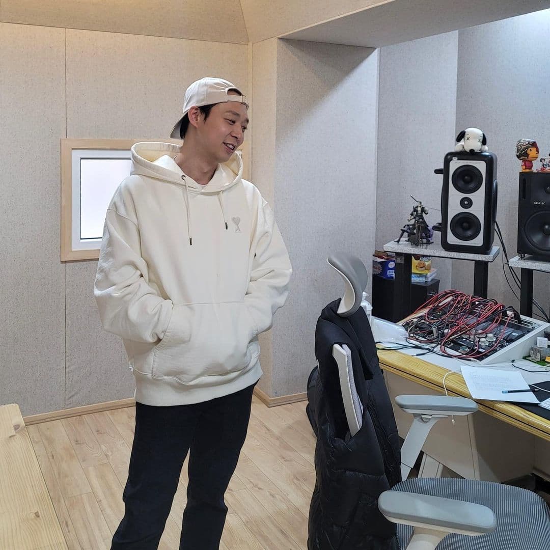 朴有天欲擺脫吸毒醜聞，藉Recielo經紀公司開啟新的演藝篇章。（翻攝pcy_official IG)