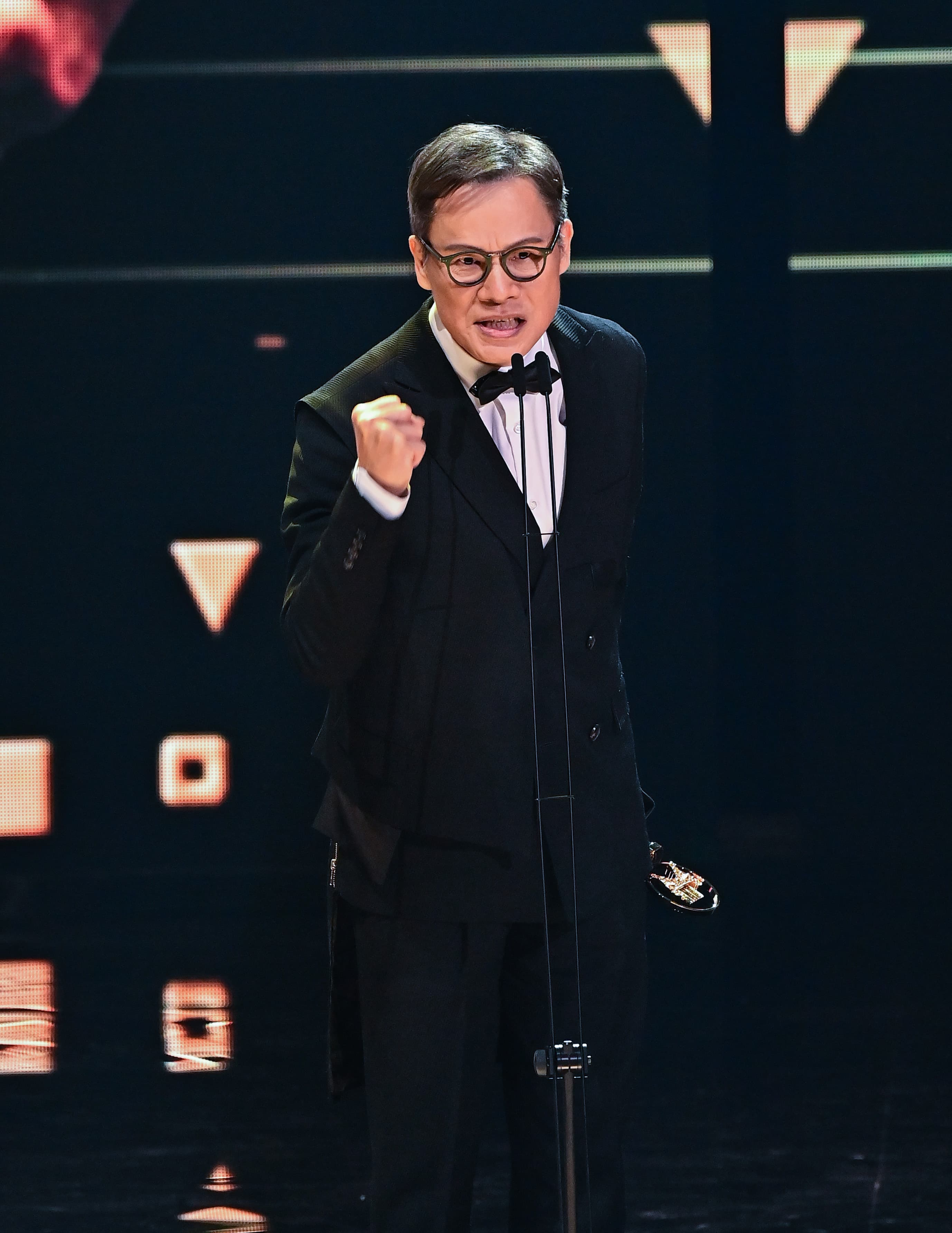 今年67歲的羅大佑榮獲第32屆金曲獎特別貢獻獎。（台視提供）