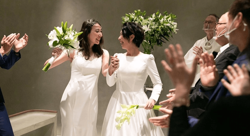 Jenny與Narumi去年已經舉行婚禮，但日本同性婚姻尚未合法化，兩人常在社群上討論同性婚姻相關話題。（翻攝IG@narumi_jenny）