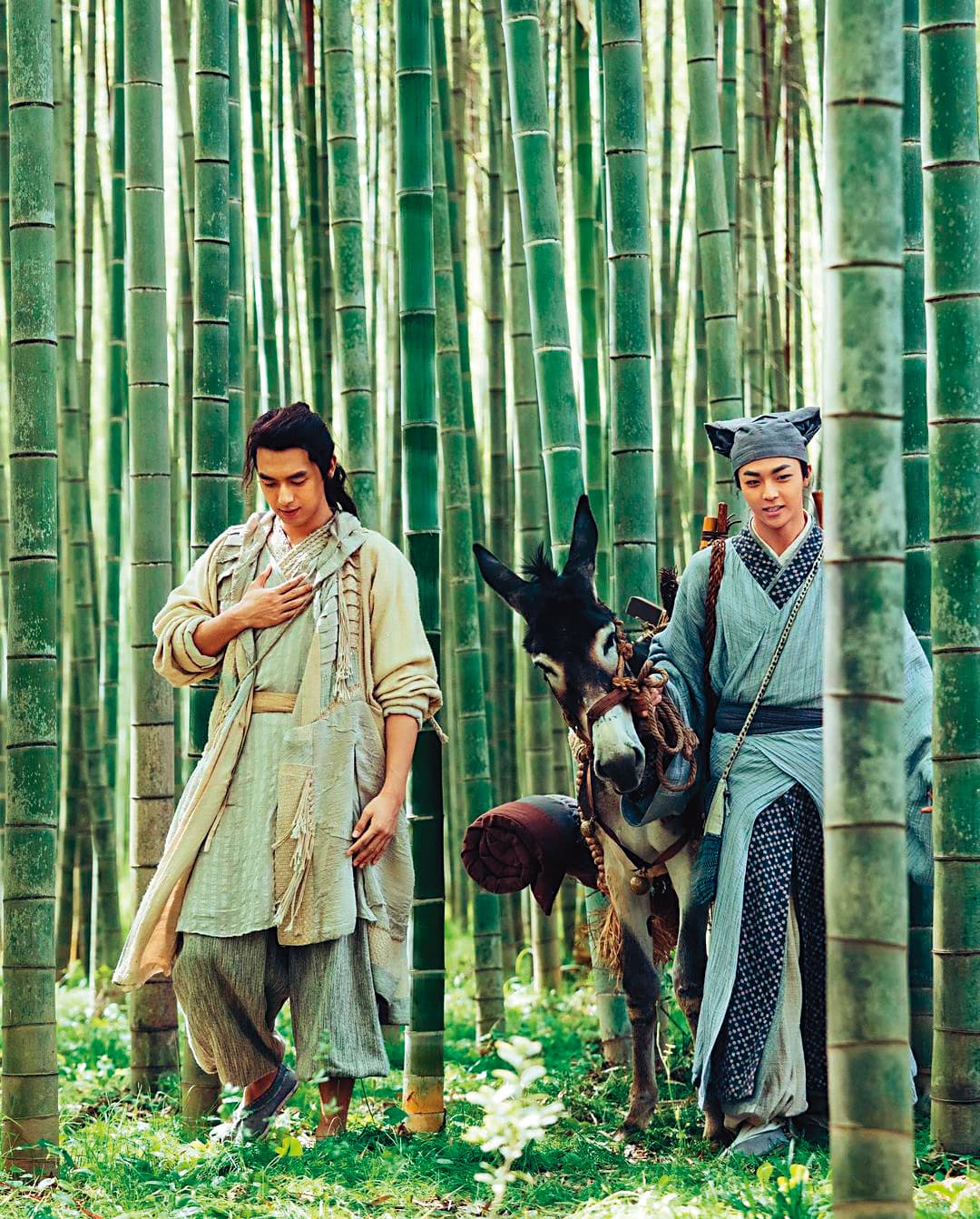 陳立農（右）去年底和李現（左）合作，出演大陸電影擔綱《赤狐書生》男主角。（翻攝自n30201 IG）