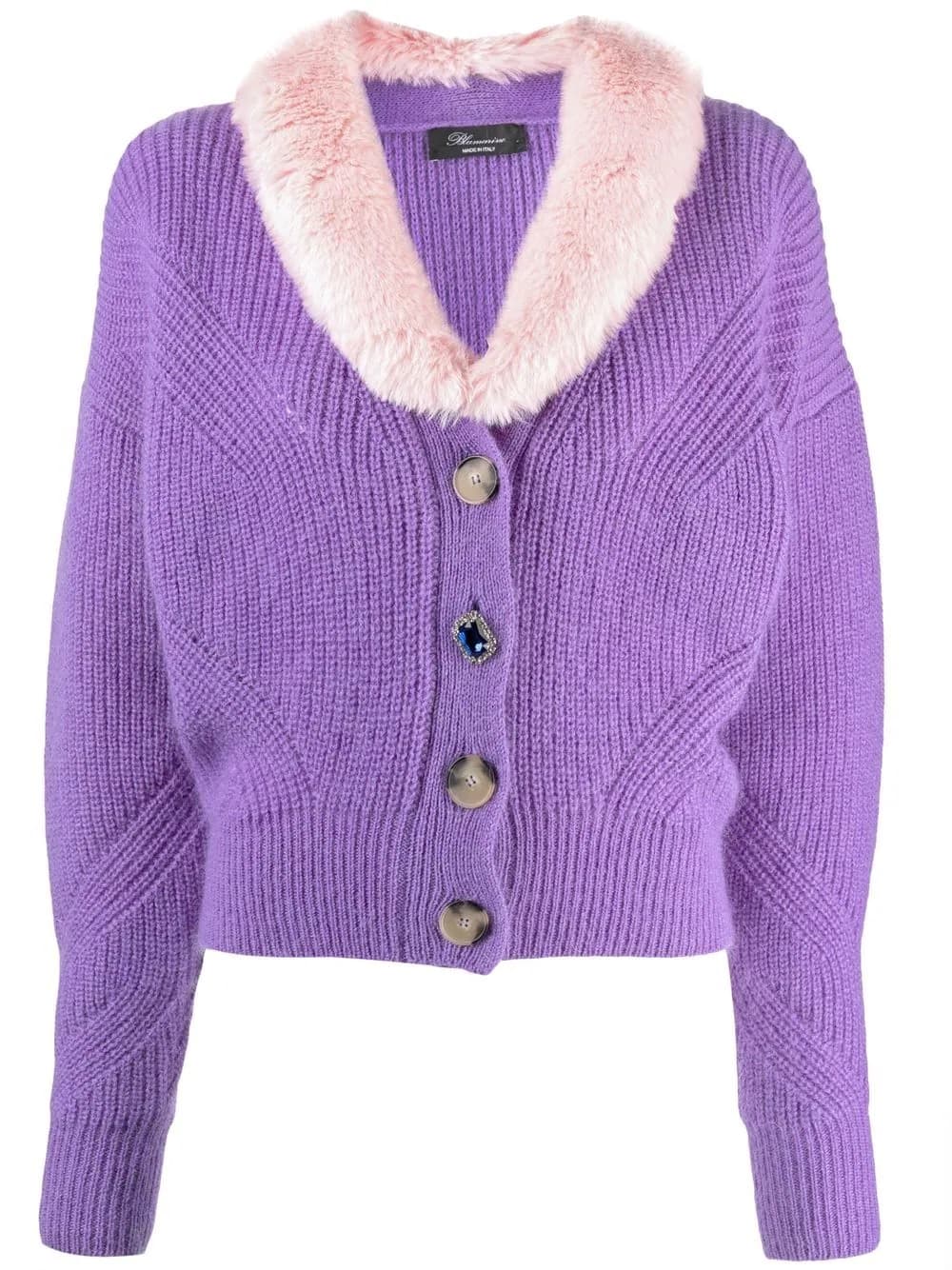 紫色毛毛領針織外套 NT$44,800 Blumarine。（Blumarine提供）