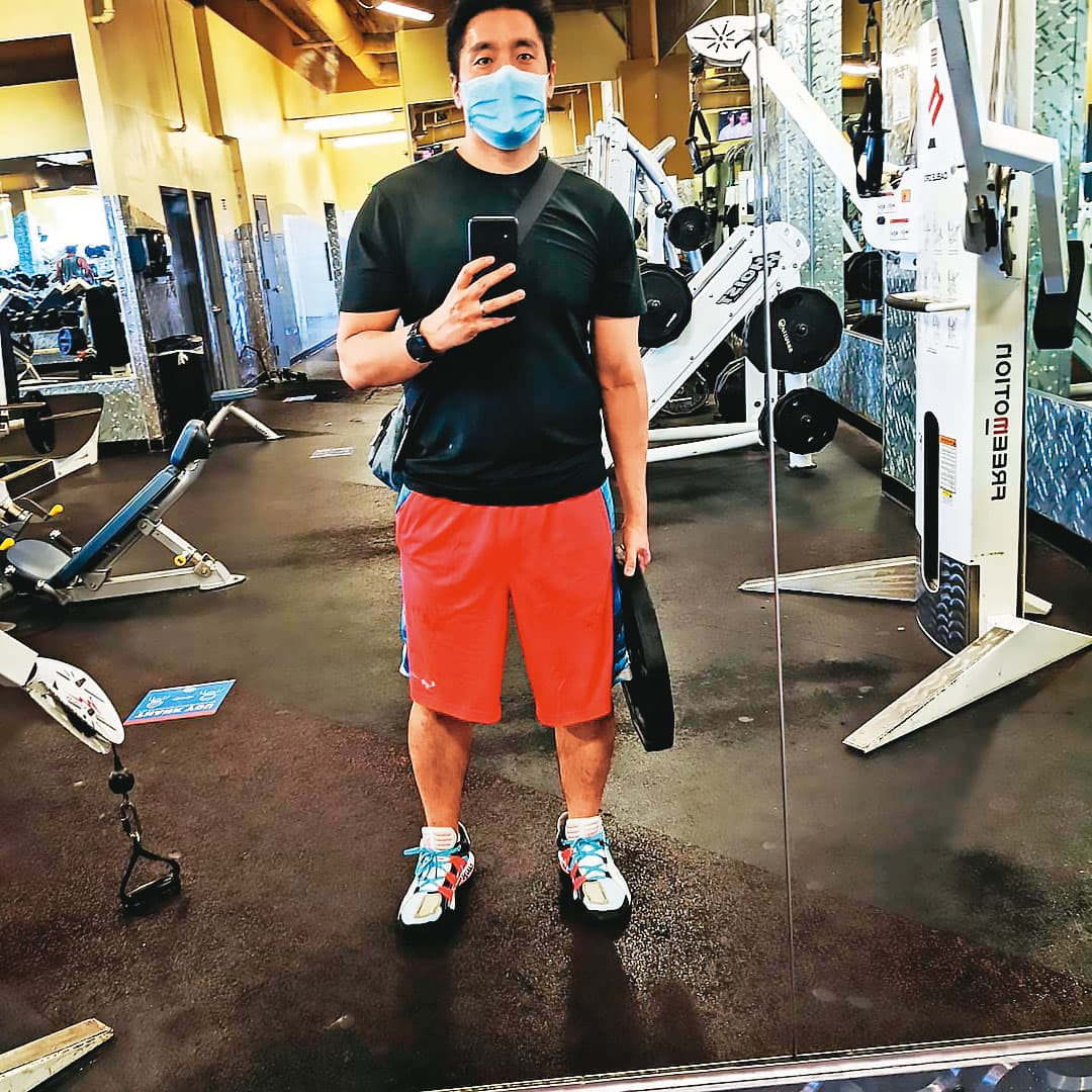 理科先生現在的IG照片也多形單影隻。（翻攝自John IG）