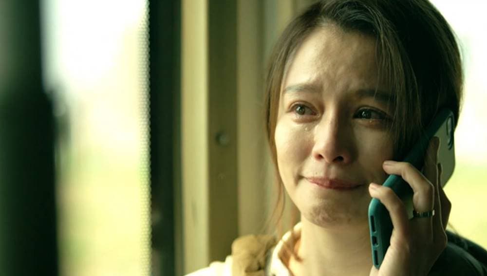 徐若瑄甩開女神形象，在新戲中飾演試吃阿姨。（HBO提供）