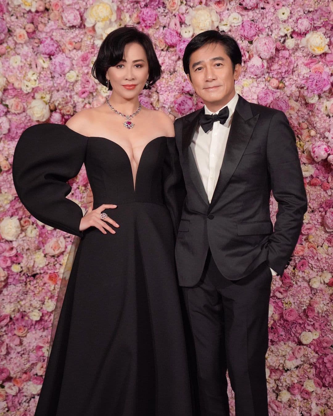 劉嘉玲（左）過56歲生日，梁朝偉（右）出席生日趴慶生。（翻攝tonyleung_official IG）