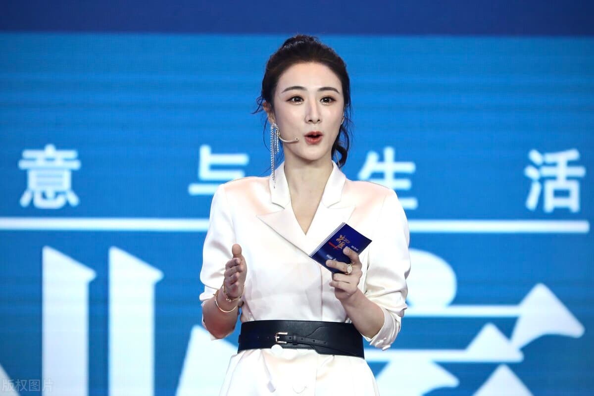 號稱「淘寶一姐」的直播帶貨天后薇婭涉嫌逃稅，被要求補稅60億台幣。（薇婭微博）