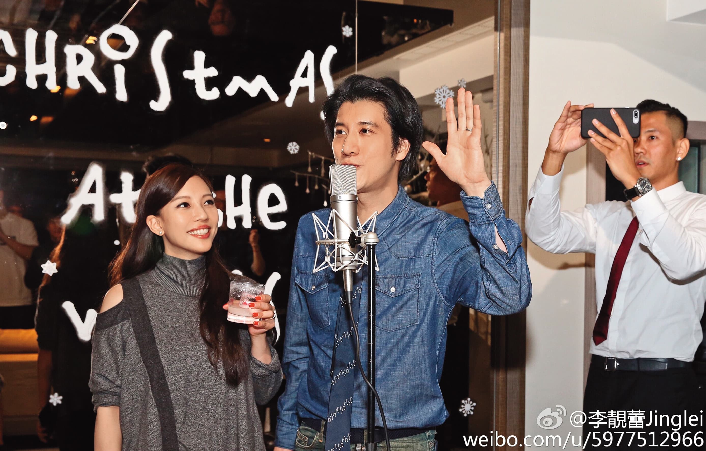 王力宏與李靚蕾在婚後相偕出席活動，樂於分享婚姻生活。（翻攝自李靚蕾微博）