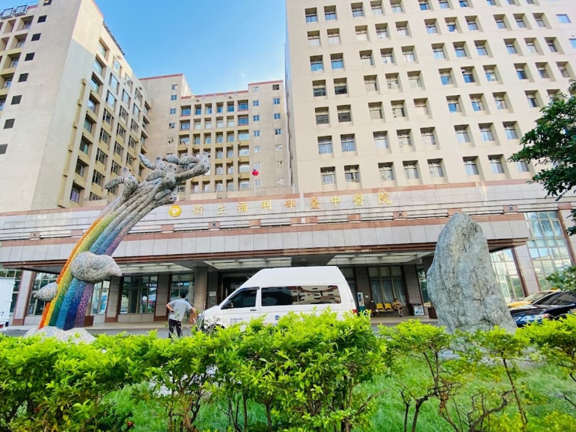 洪母經緊急送醫後，仍因傷勢過重宣告不治。（示意圖，翻攝Google街景地圖）