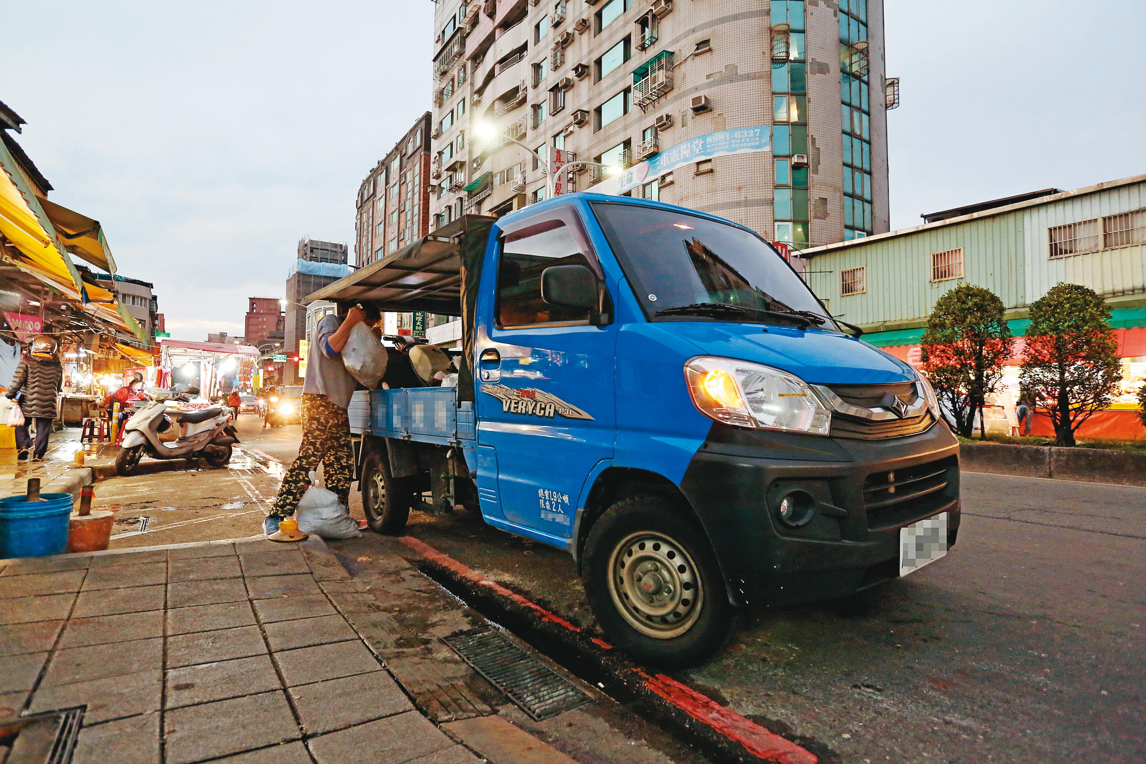 中華車深耕台灣小發財車市場數十年，大街小巷、上山下海都可以看到菱利的身影。