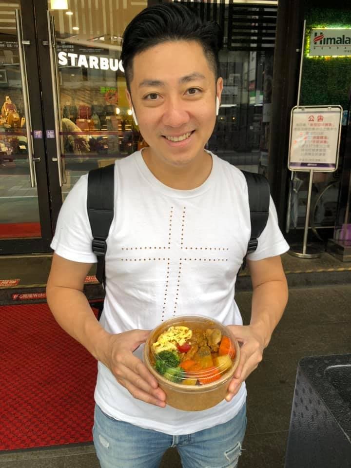 艾成的叻沙店轉型，價格也更為親民。（翻攝艾成臉書）