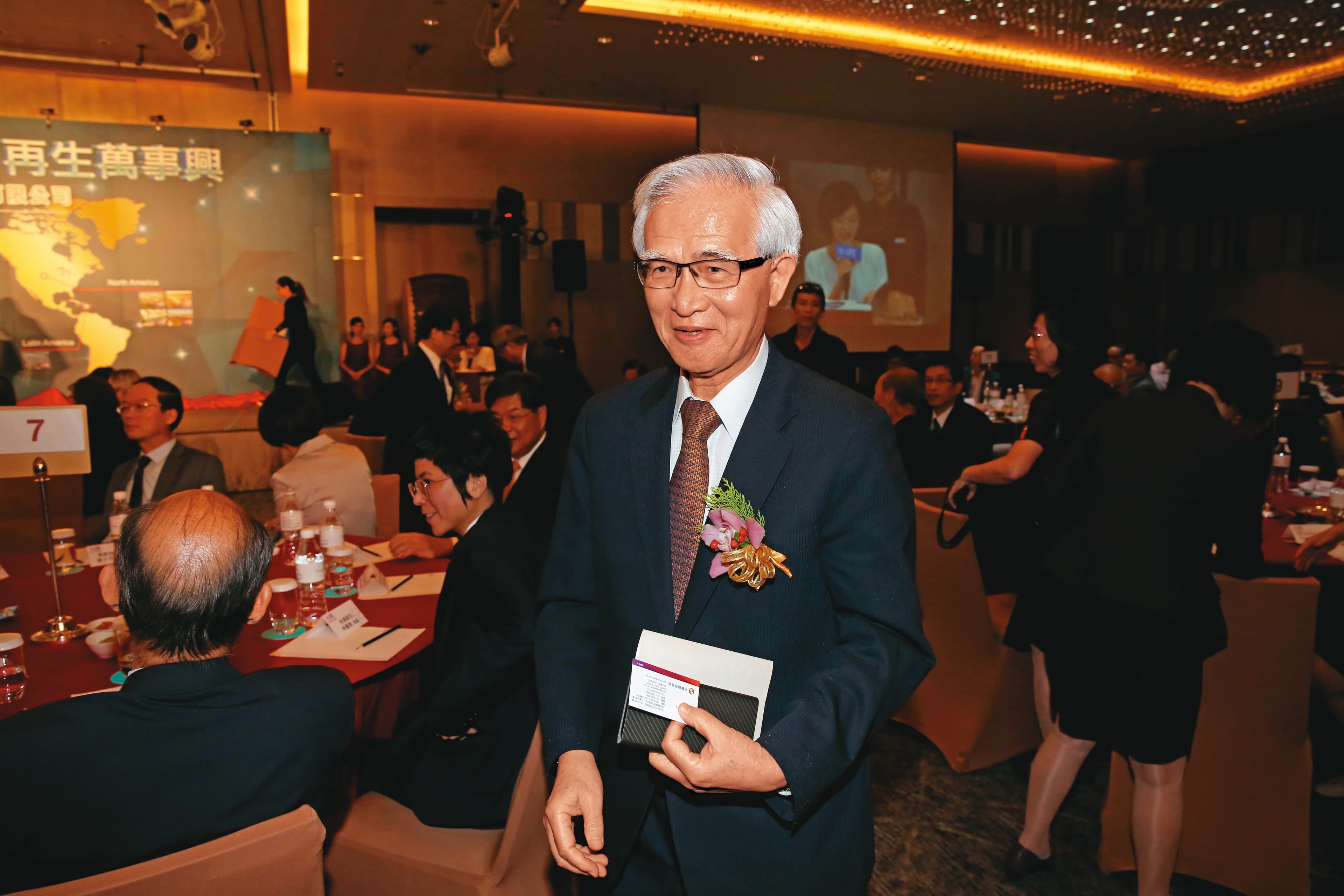 有併購女王之稱的徐秀蘭，師承前中美晶董事長盧明光（圖），讓環球晶靠連續5大併購案快速茁壯。