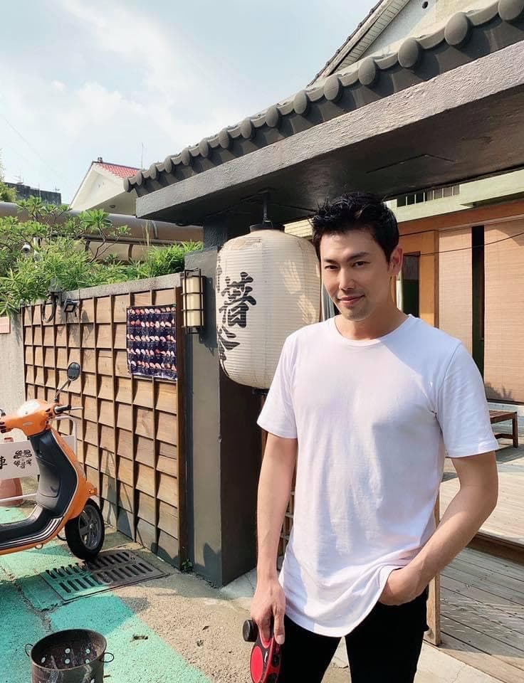 余秉諺和同門的王依蕾交往而結婚。（翻攝自余秉諺臉書）