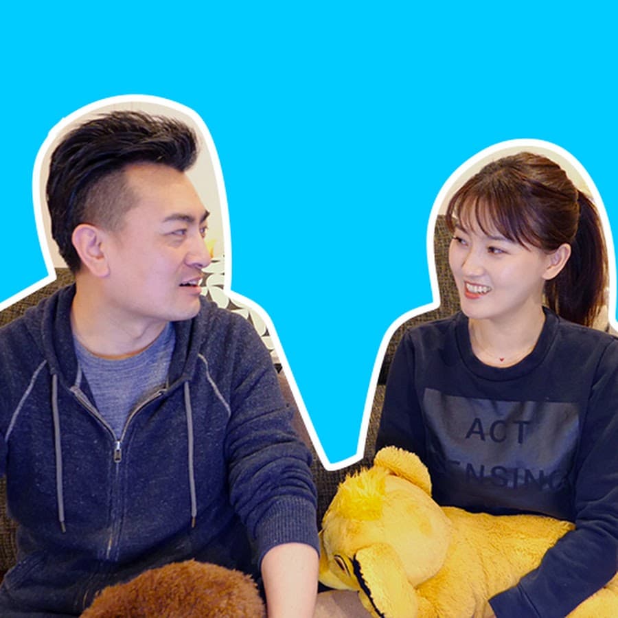 老高（左）與小茉（右）的YouTube頻道經營3年，訂閱破400萬人，總播放量破10億次。（翻攝自老高與小茉頻道）