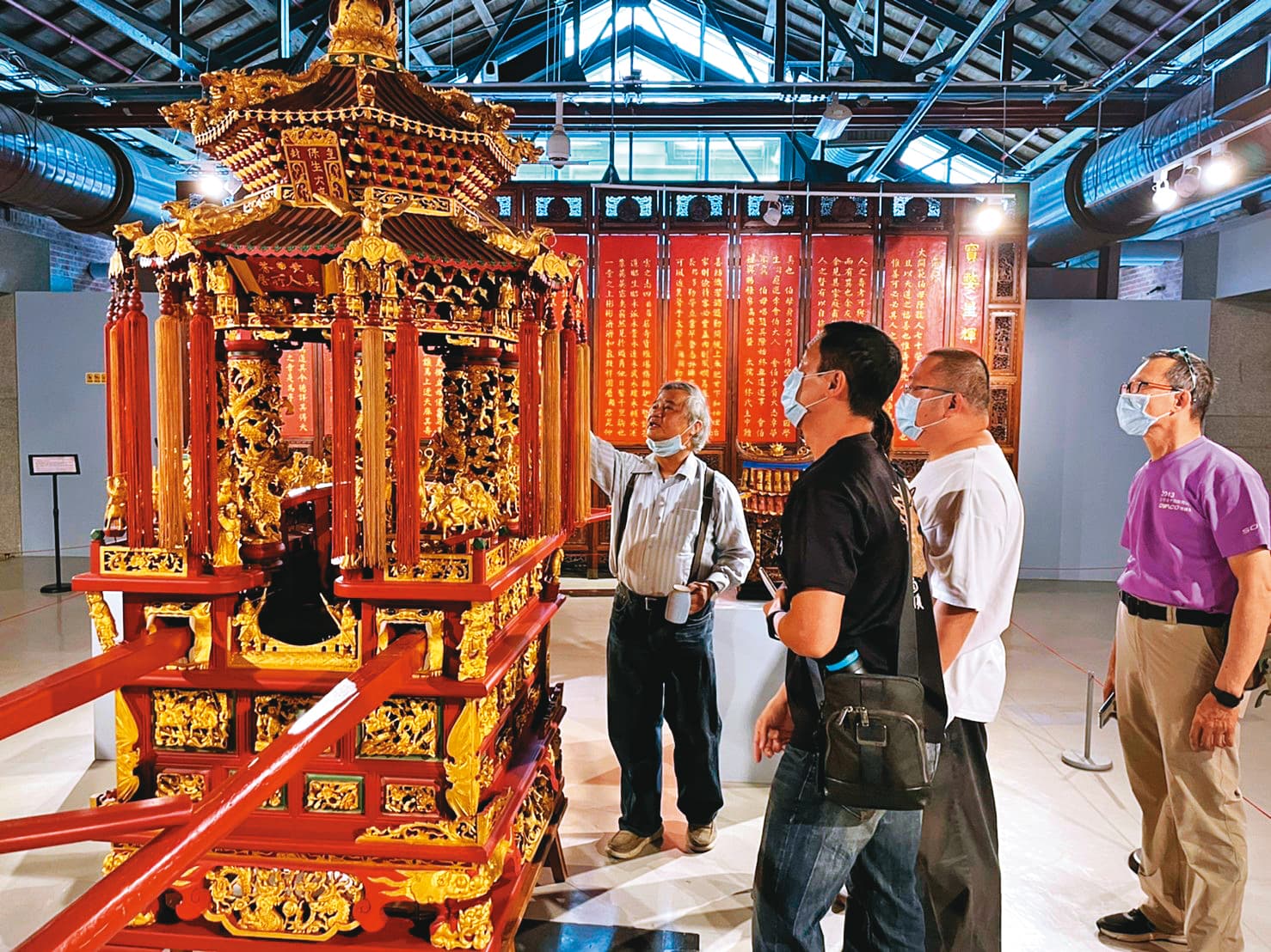 潘思源還請來人間國寶李秉圭修復團隊為他修復藏品。
