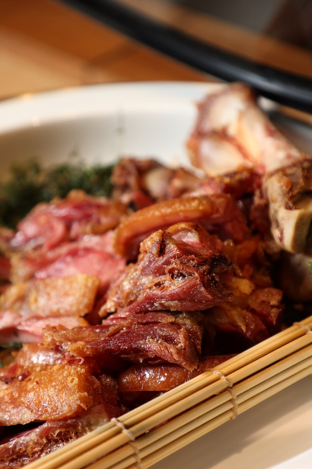 多國料理中的西式餐檯，提供西式烤豬腳可以品嘗。
