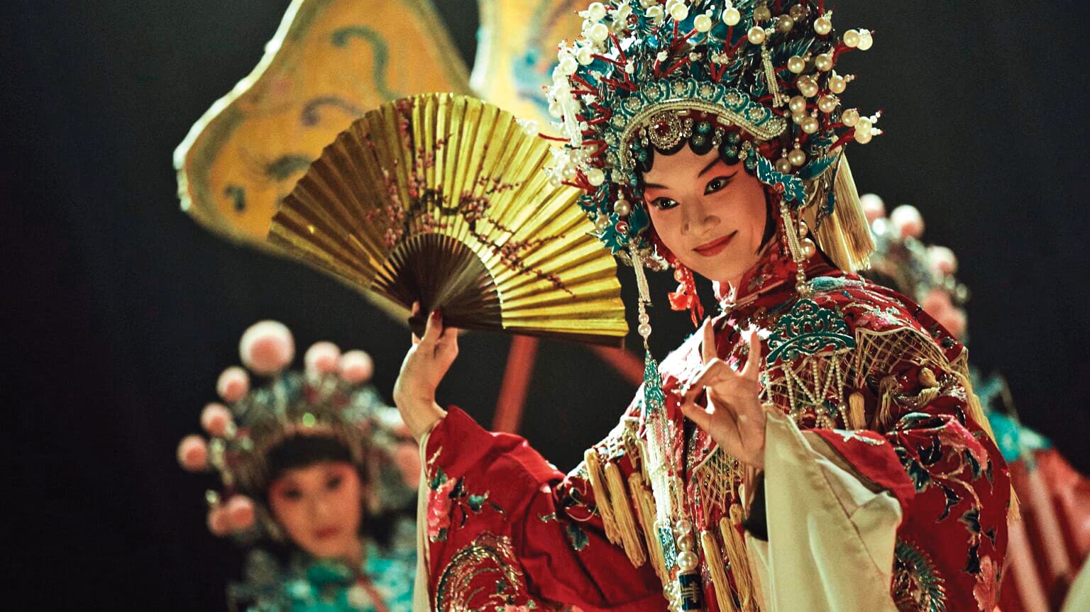 李杏在《茶金》飾演京劇名伶，為揣摩角色費盡苦心。（公視提供）