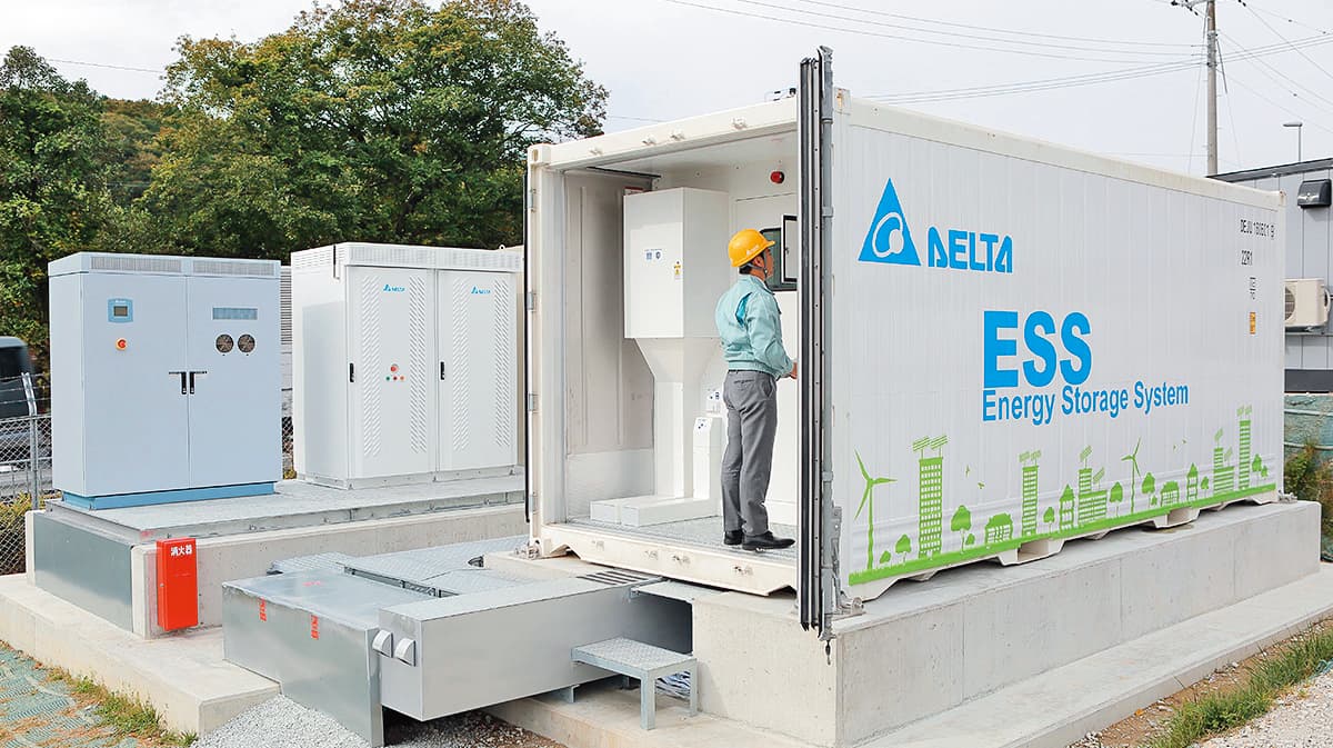 鋰鐵電池因為安全、壽命長等特性，在不需移動的儲能應用獲得青睞。（翻攝自台達電官網）