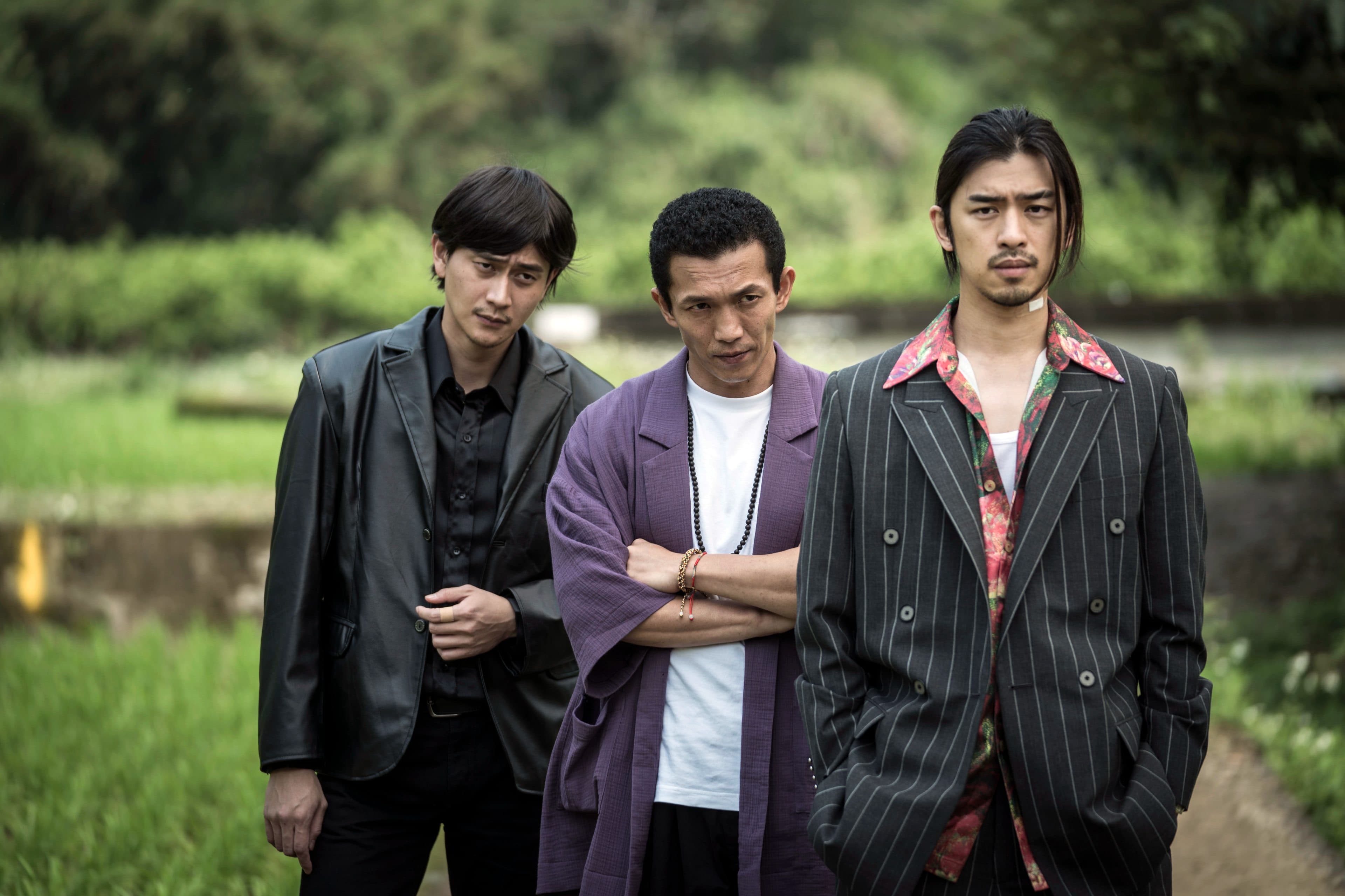 陳柏霖、劉冠廷、黃尚禾等人主演的《詭扯》改編自韓國電影，黑色風格有別於一般台式喜劇。（良人行影業提供）