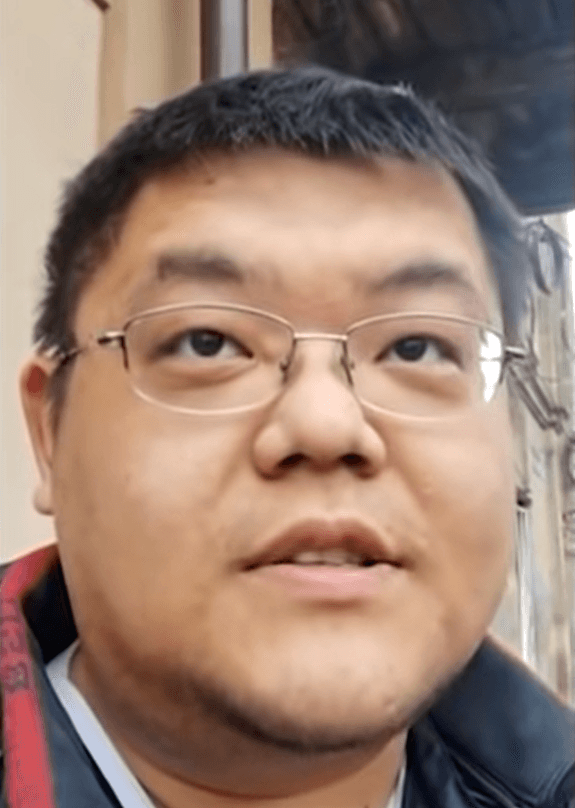 戰爭初期，趙銳在自己youtube頻道要中國網友對烏克蘭女性留口德，因而頻道受到矚目。（翻攝自YouTube）