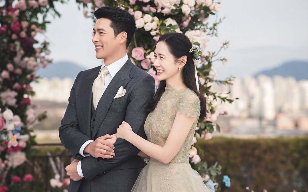 孫藝真的綠色婚紗是Vera Wang 2022春夏款。（翻攝Vast.ent IG）