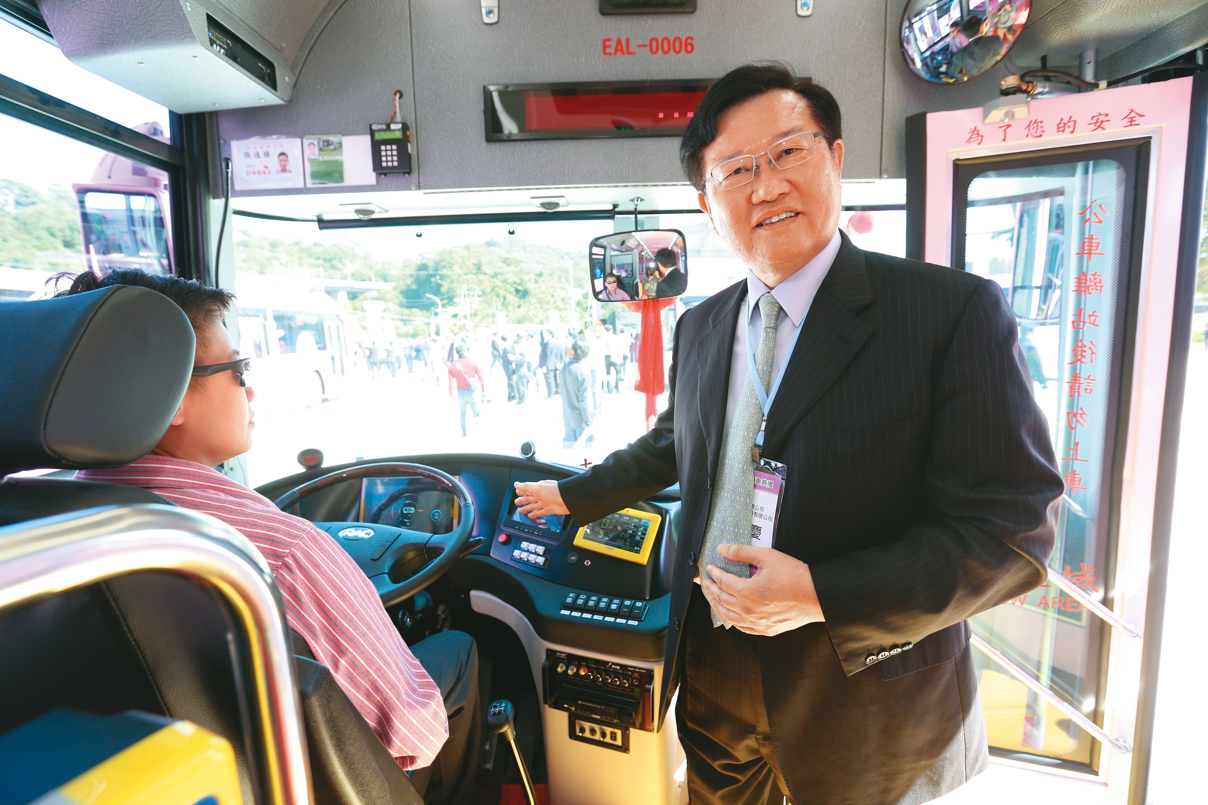 華德董事長蔡裕慶表示，台廠想在電動巴士市場站穩腳步，必須掌握關鍵零組件設計能力。