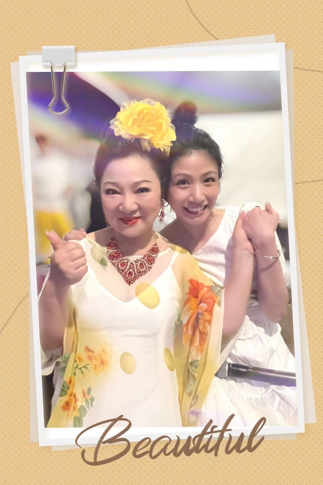 白冰冰及李千那昨一起擔任媽祖娘娘祝壽的表演嘉賓。（陳孝志提供）