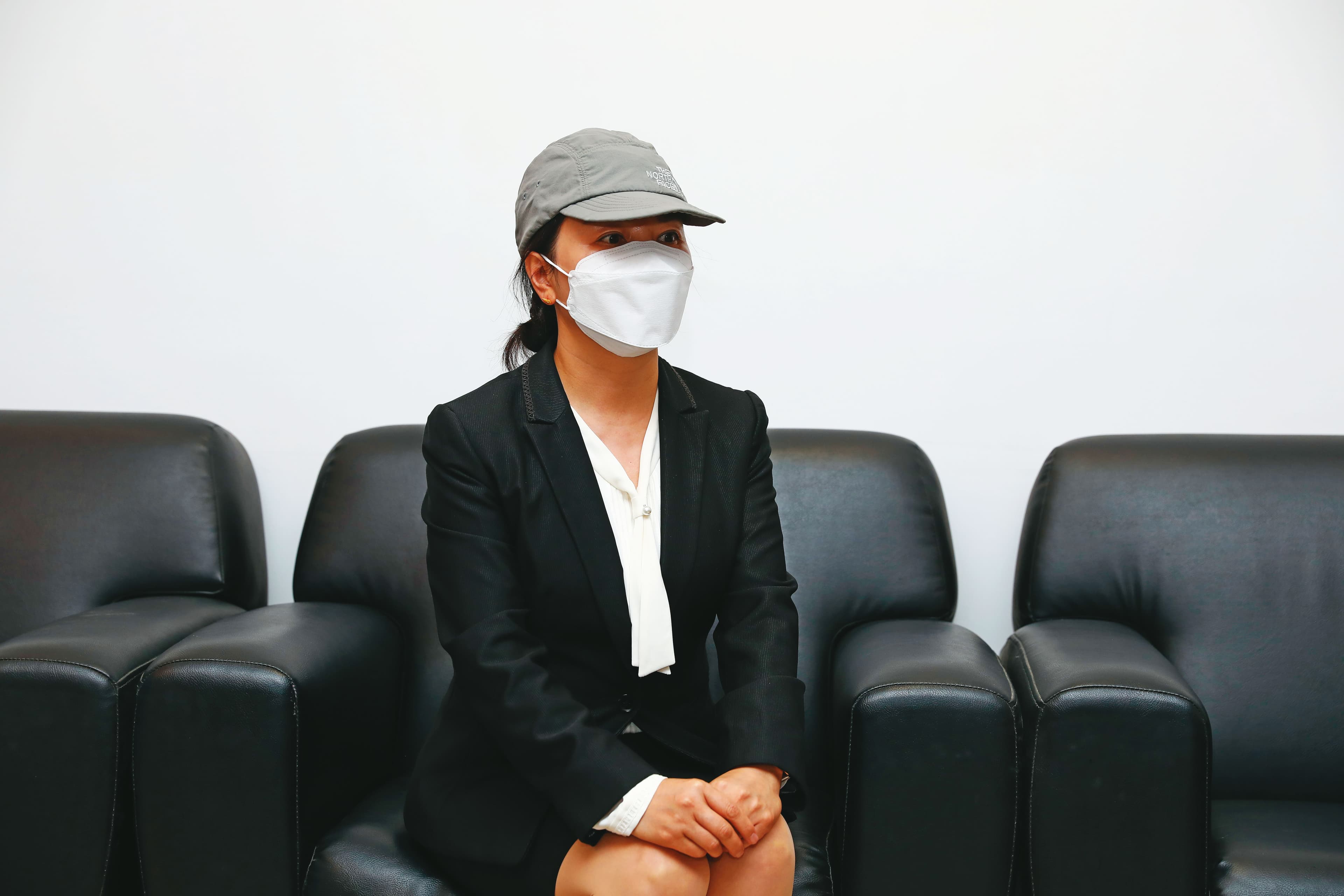 林母（圖）為了營救兒子，特別找上竹聯幫大老白狼張安樂協助。