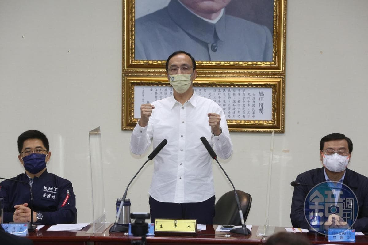 呂玉玲表示，中常會結束後並未與朱立倫有進一步討論。