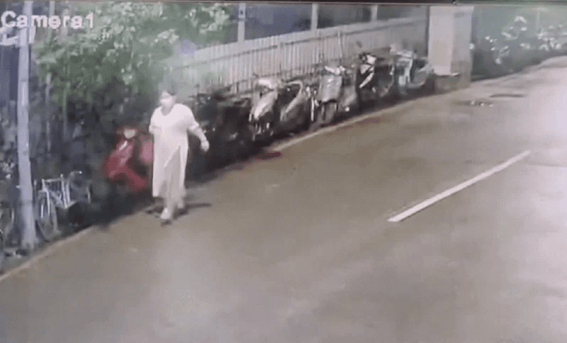 高鐵青埔站旁停車場命案死者，8日晚間最後出現在移工宿舍外。（翻攝畫面）