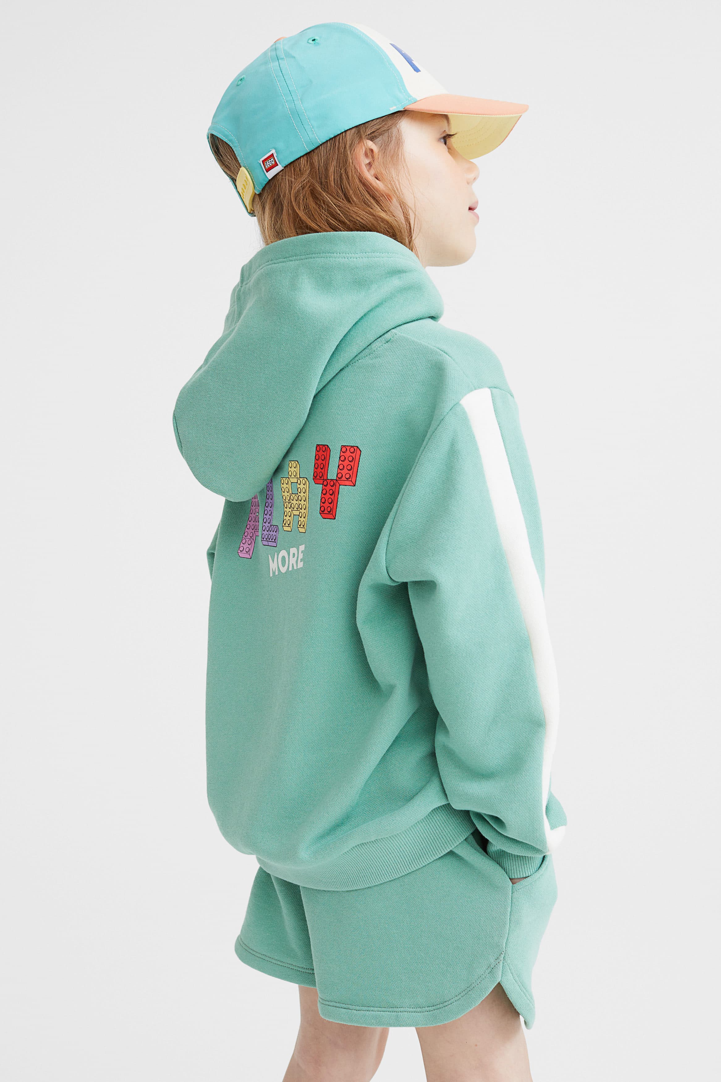 H&M運動套裝。NT$999。 （ H&M 提供） 